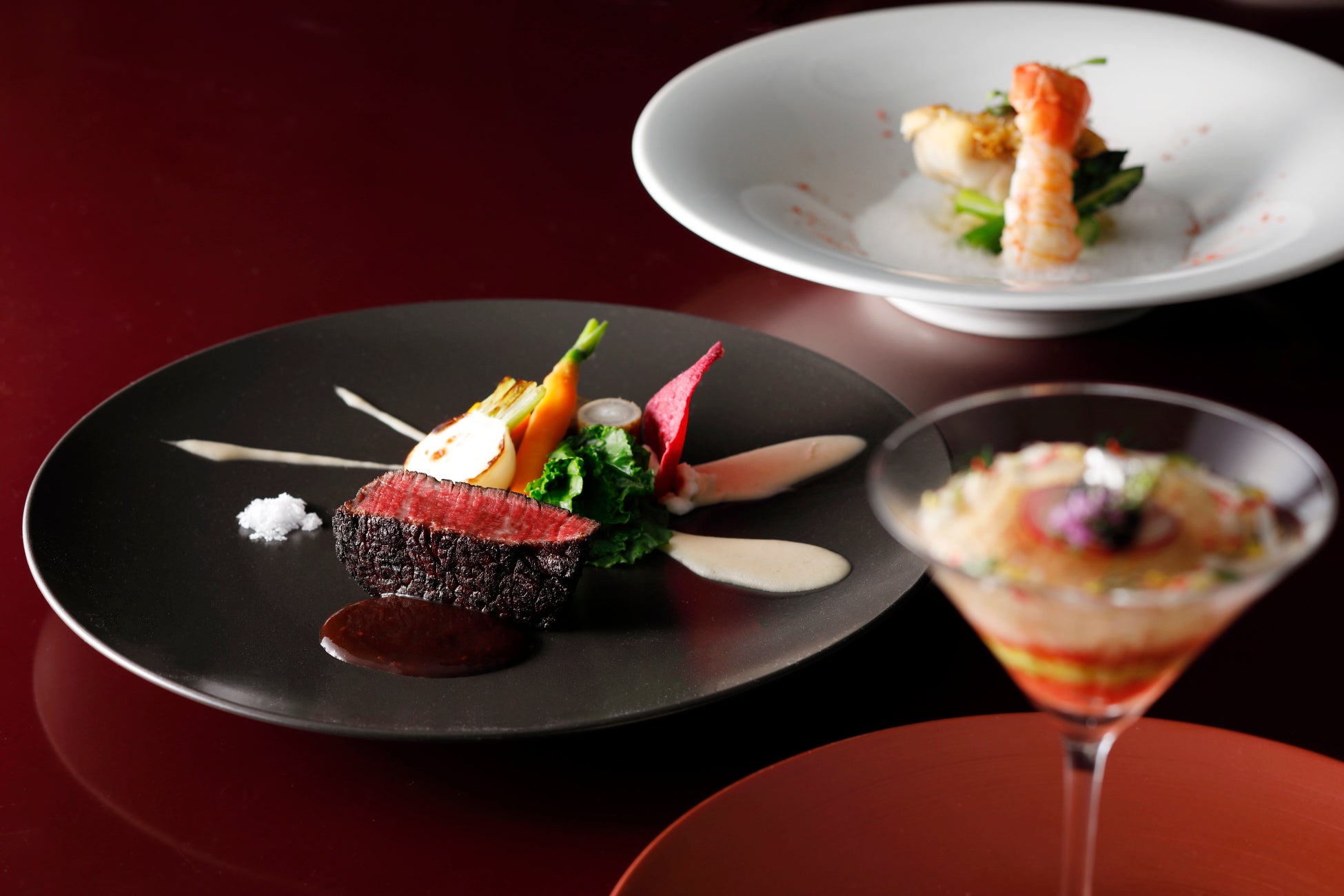 淡路島冬の味覚を贅沢に堪能!!淡路島3年とらふぐを使った冬季限定メニューが登場!明石海峡大橋直結の淡路ハイウェイオアシス-メインダイニングお食事処「みけ家」2025年12月1日(月)より提供開始