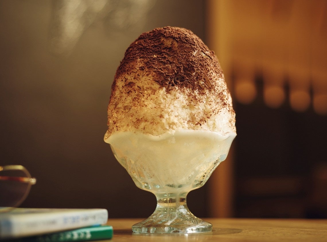 三菱一号館美術館 Café 1894クリスマスディナー、3日間だけの特別な体験 ~歴史的建築×美食を味わうフェスティブな夜~