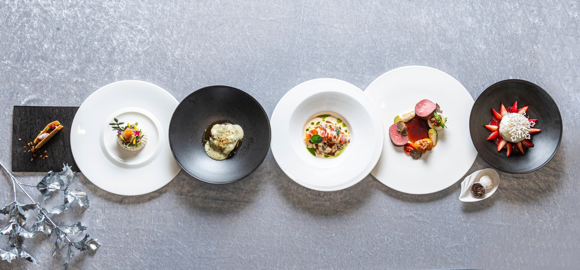 【ハイアット リージェンシー 箱根 リゾート&スパ】温もりに包まれる、箱根の我が家の“ダイニングルーム – フレンチ”に冬限定メニュー「Winter’s Hearth」が登場