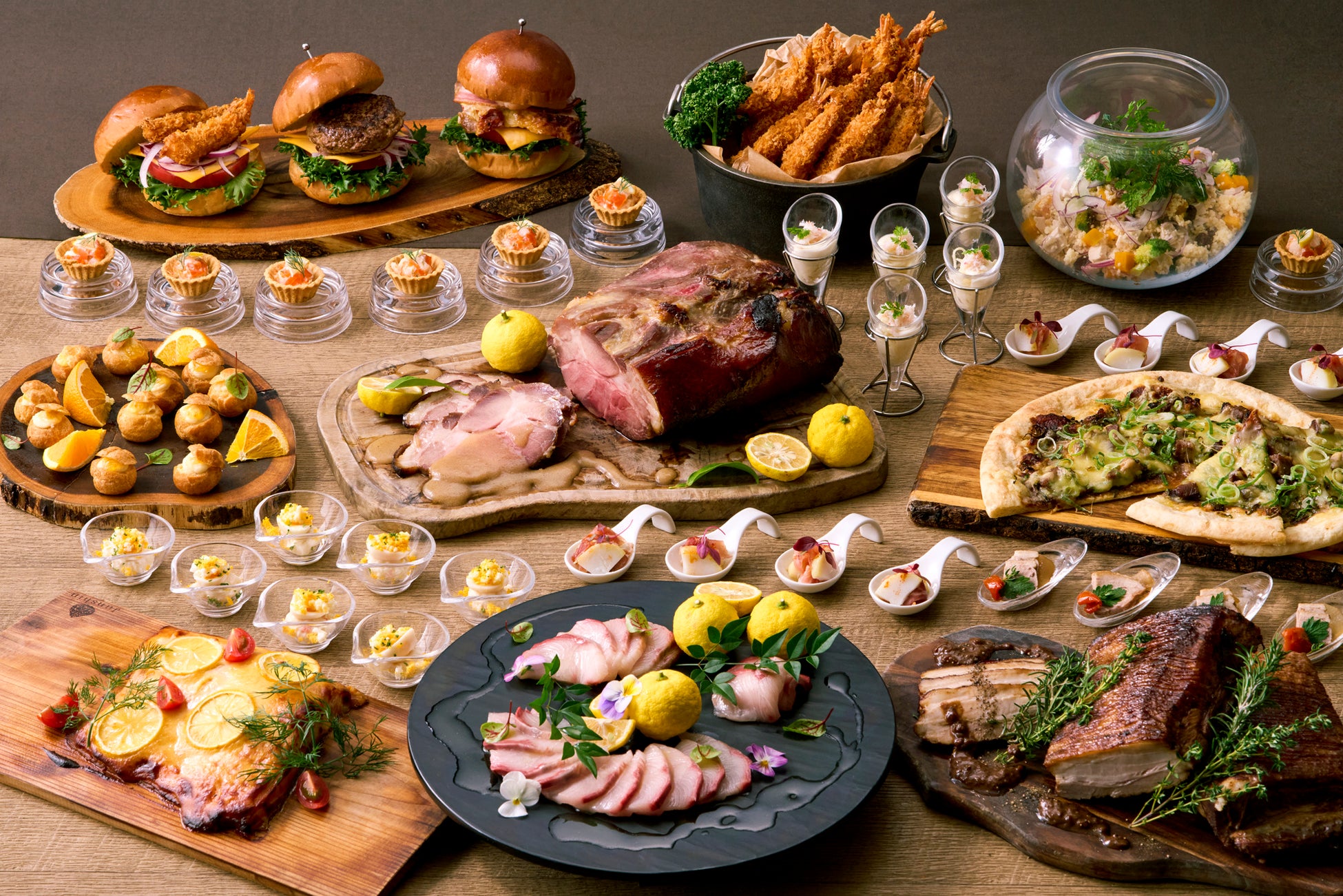 高層階から眺める美しい横浜の景色と共に思い思いのクリスマスを クリスマスアフタヌーンティー&イブニングハイティー