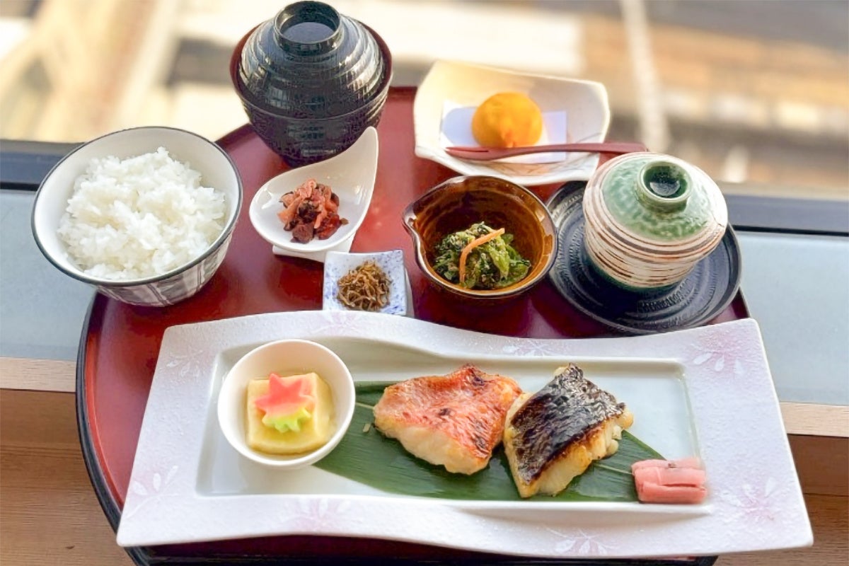 佐渡の頑固者が世界を唸らせた　～ドイツ食肉連盟主催「IFFA2025」にて、へんじんもっこの9商品が最高位となる金賞（満点評価）を受賞～