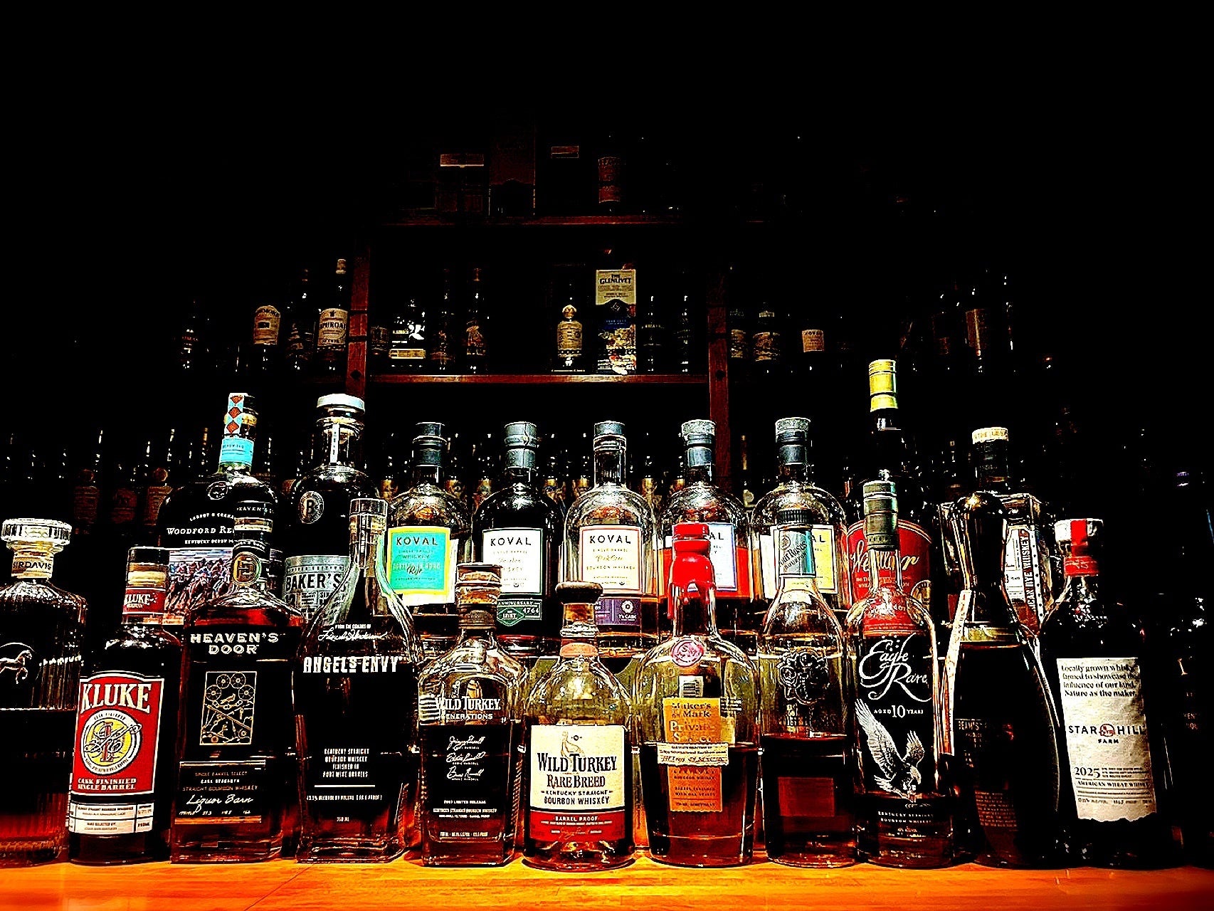 忠孝酒造、IWSC 2025で焼酎部門の世界No.1に。「焼酎・プロデューサー・トロフィー」受賞。沖縄＆泡盛業界初の快挙！