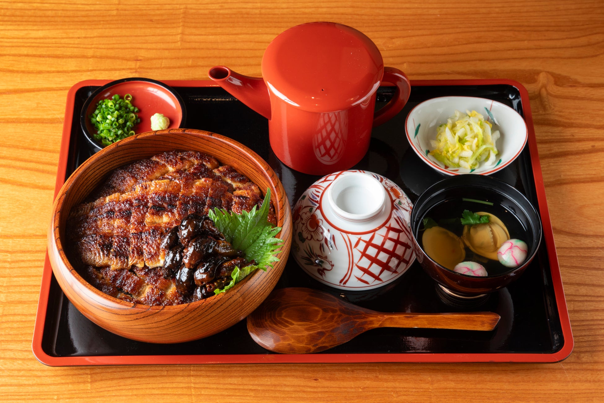 待望の人気プレミアムメニューが復活!「海老満喫!チリディッシュ」・「宮崎県産豚のこだわり生姜焼き」が11月25日(火)より再登場