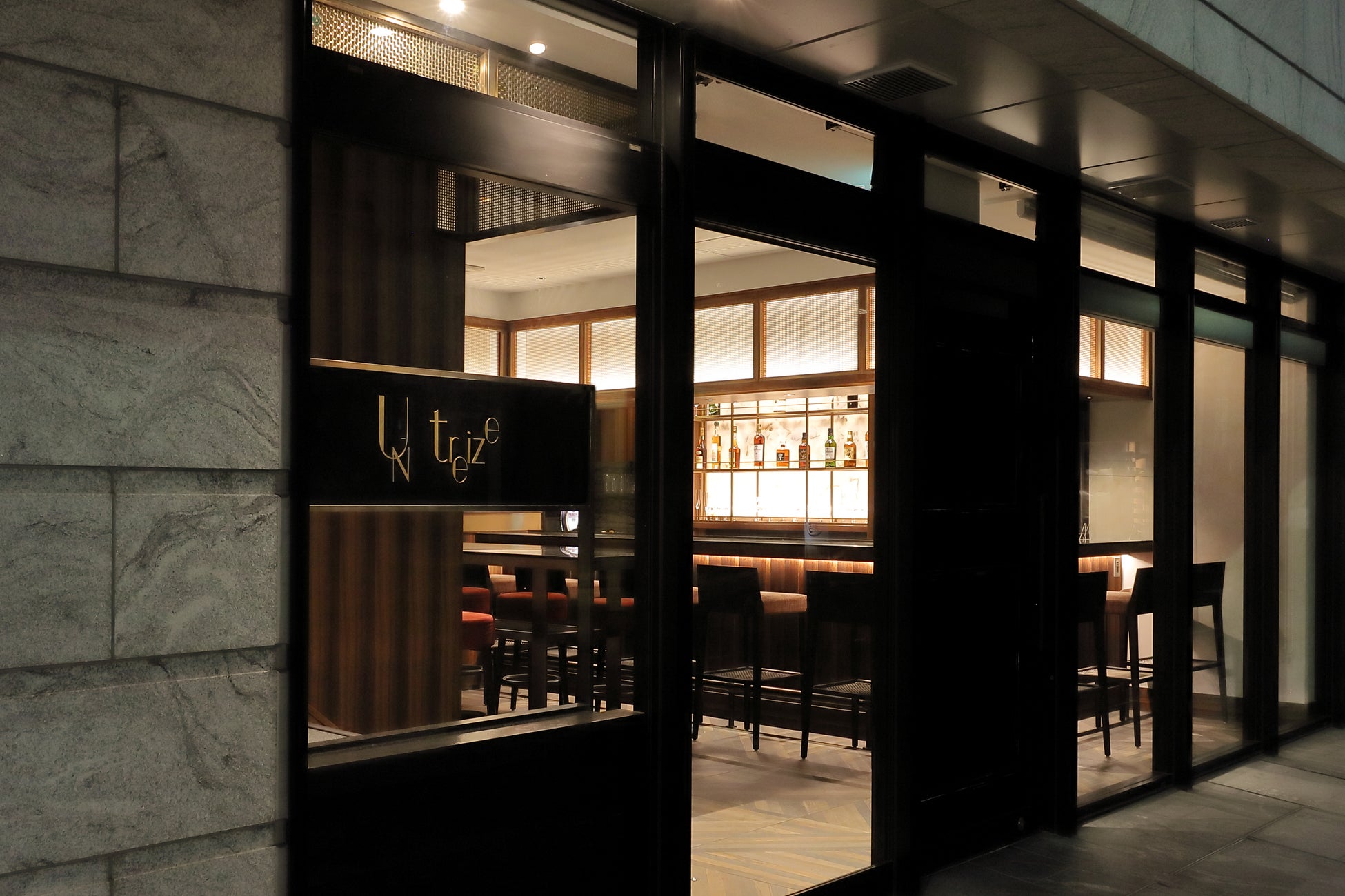 神戸ならではの特別体験を提供する『神戸のとびら』神戸6店のパン職人が作る新年の南フランス伝統菓子「クーロンヌ・デ・ロワ」食べ比べ会を開催