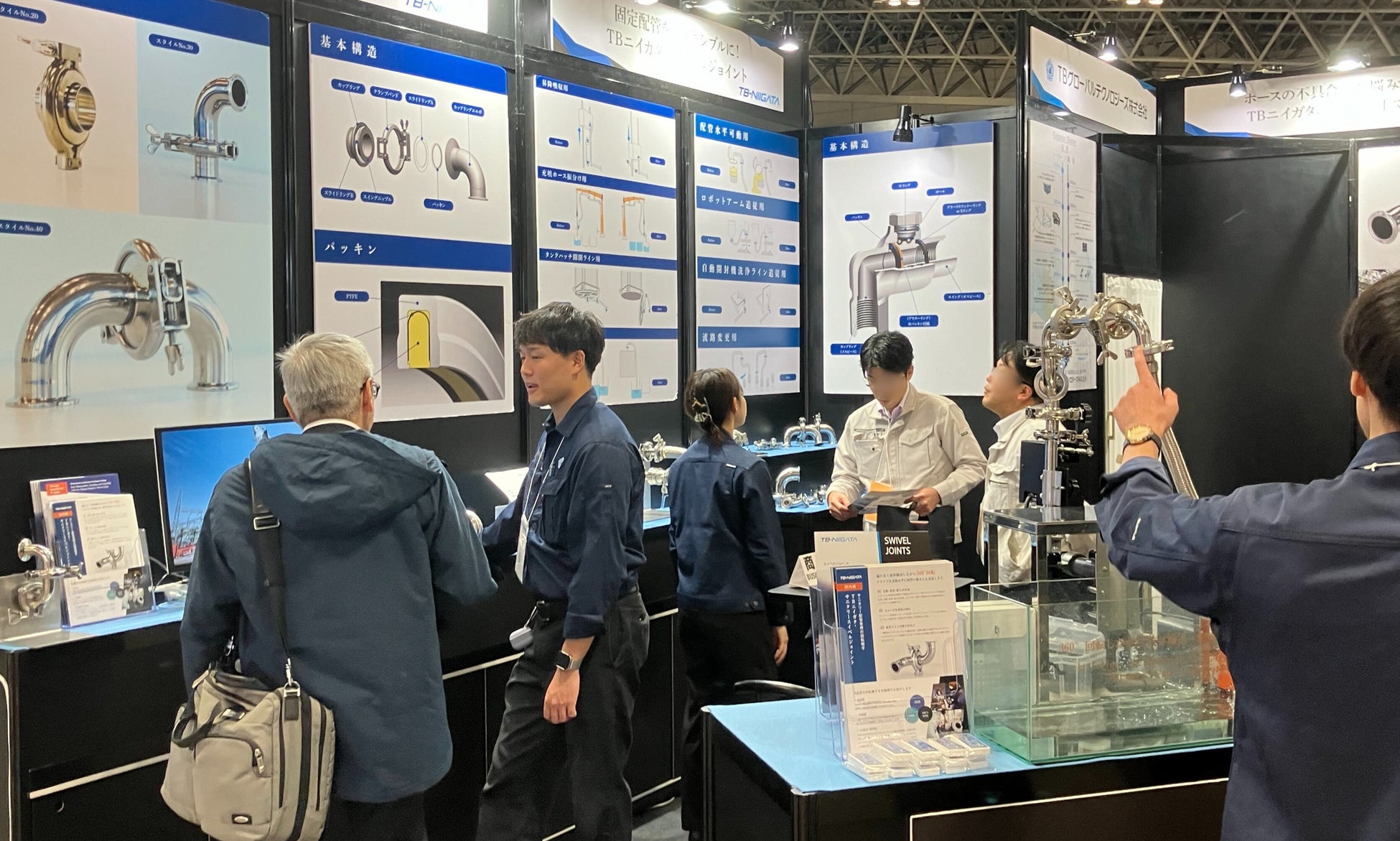 ゴンチャで人気のフルーツミルクティーがペットボトルになって初登場！　冬の贅沢ミルクティー「貢茶 いちご和紅茶ミルクティー（HOT＆COLD）」が12月2日(火)より全国のセブン-イレブンで限定販売