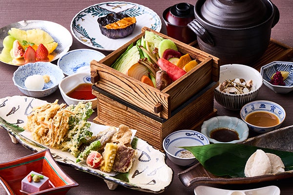 コンラッド東京、12月26日(金)より「シェフズ・トリート・北陸ランチビュッフェ」を開催