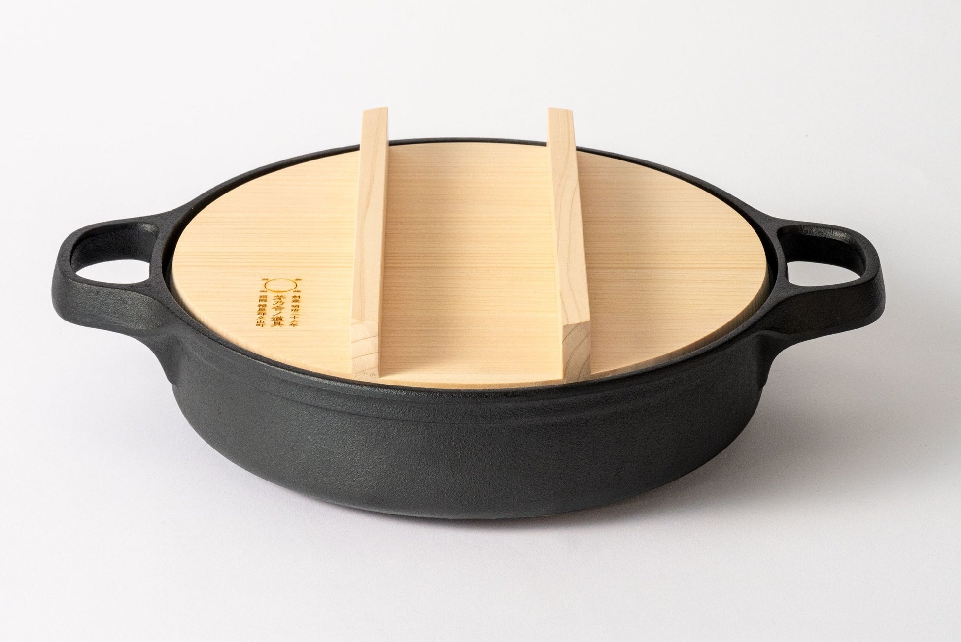 フェスティブシーズンを花のように彩る『ペリエ ジュエ』からの贈り物。毎週新しいオリジナルギフトが登場する「マイ ペリエ ジュエ ホリデーキャンペーン<FLEUR COLLECTION>」開催中