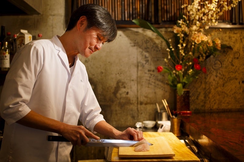 「コンビニチキンがヤバ旨」「山頂カップラーメンの旨さを再現」ただの家庭料理が感動の一皿に! これが鳥羽周作流の「料理が本当においしくなる理由」!『眠れなくなるほど面白い 図解 料理の話』12/2発売!