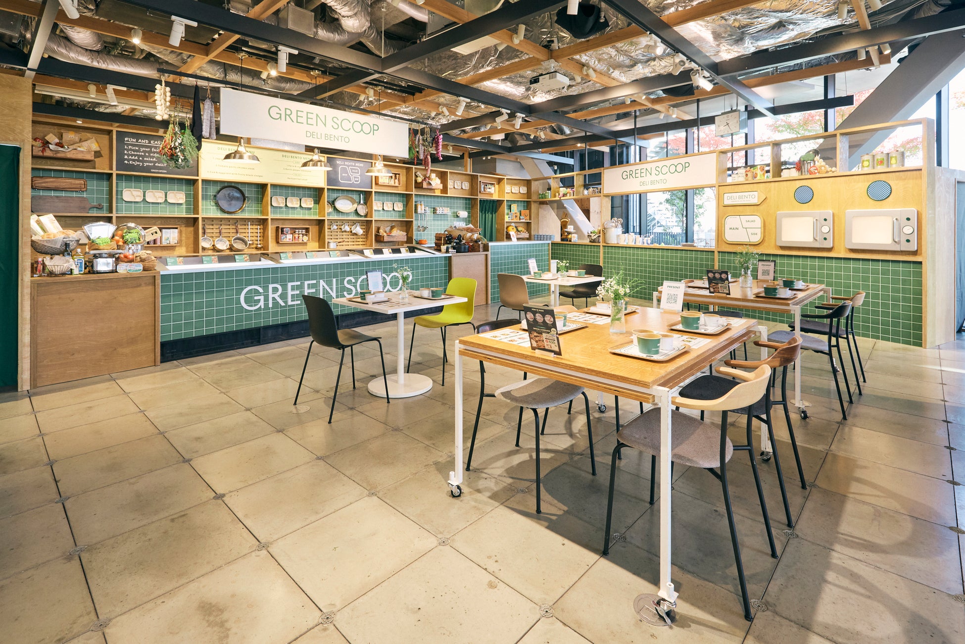 『紅天使バウムケーキ』 2025年12月3日(水)蔵出し焼き芋かいつか店舗にて新発売