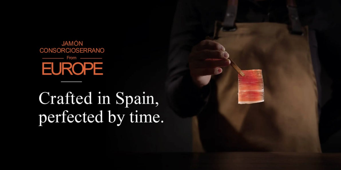 【ロイズ】チョコレートを割ると嬉しいサプライズ！かがみ開きも楽しめる「ホローチョコ[かがみもち]」を直営店限定で12月2日に発売。