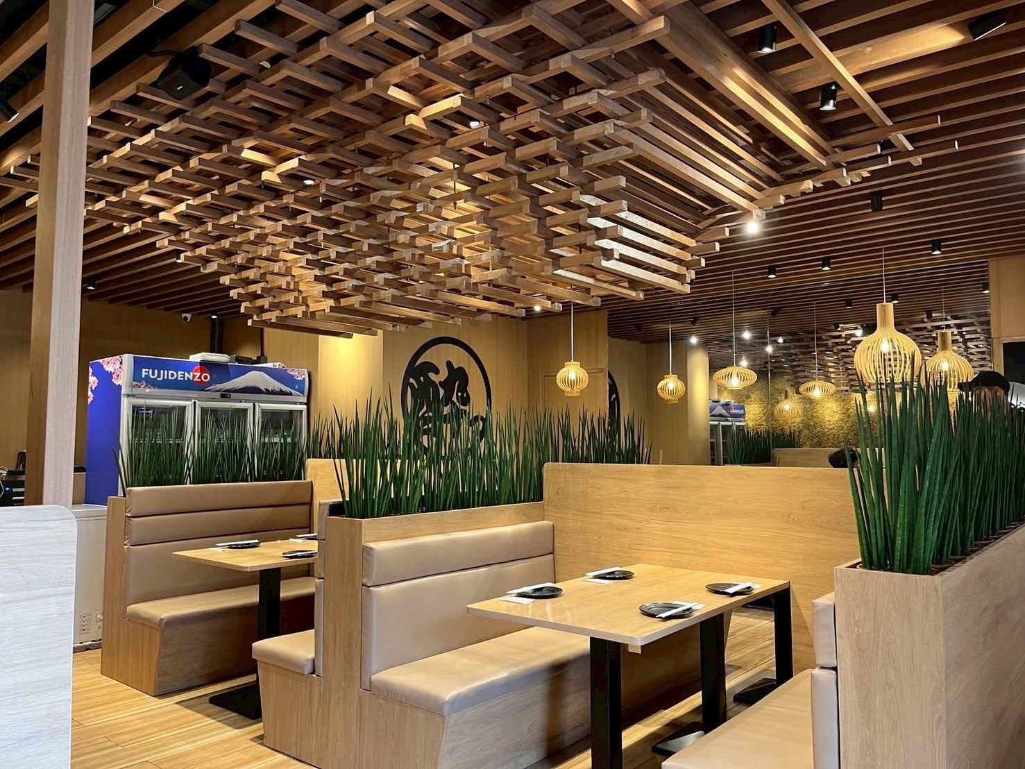 スシロー、コーヒーの味わいを刷新。ブラジル産 アラビカ種のコーヒー豆100%を「浅煎り☓深煎りブレンド」で提供!