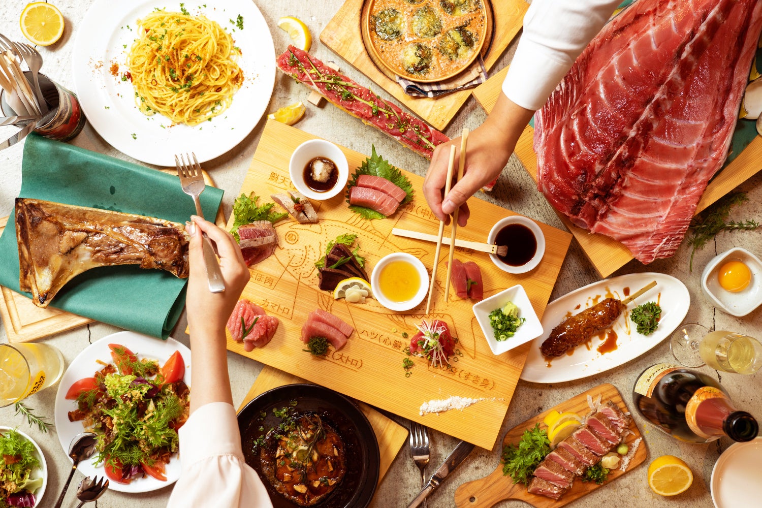 【ヒルトン成田】いちごの“紅”とミルクの“白”がきらめく「いちごとミルクのプレシャス・マリアージュ」開催~ブランドいちごとローストビーフを楽しむ、冬の贅沢ビュッフェ~