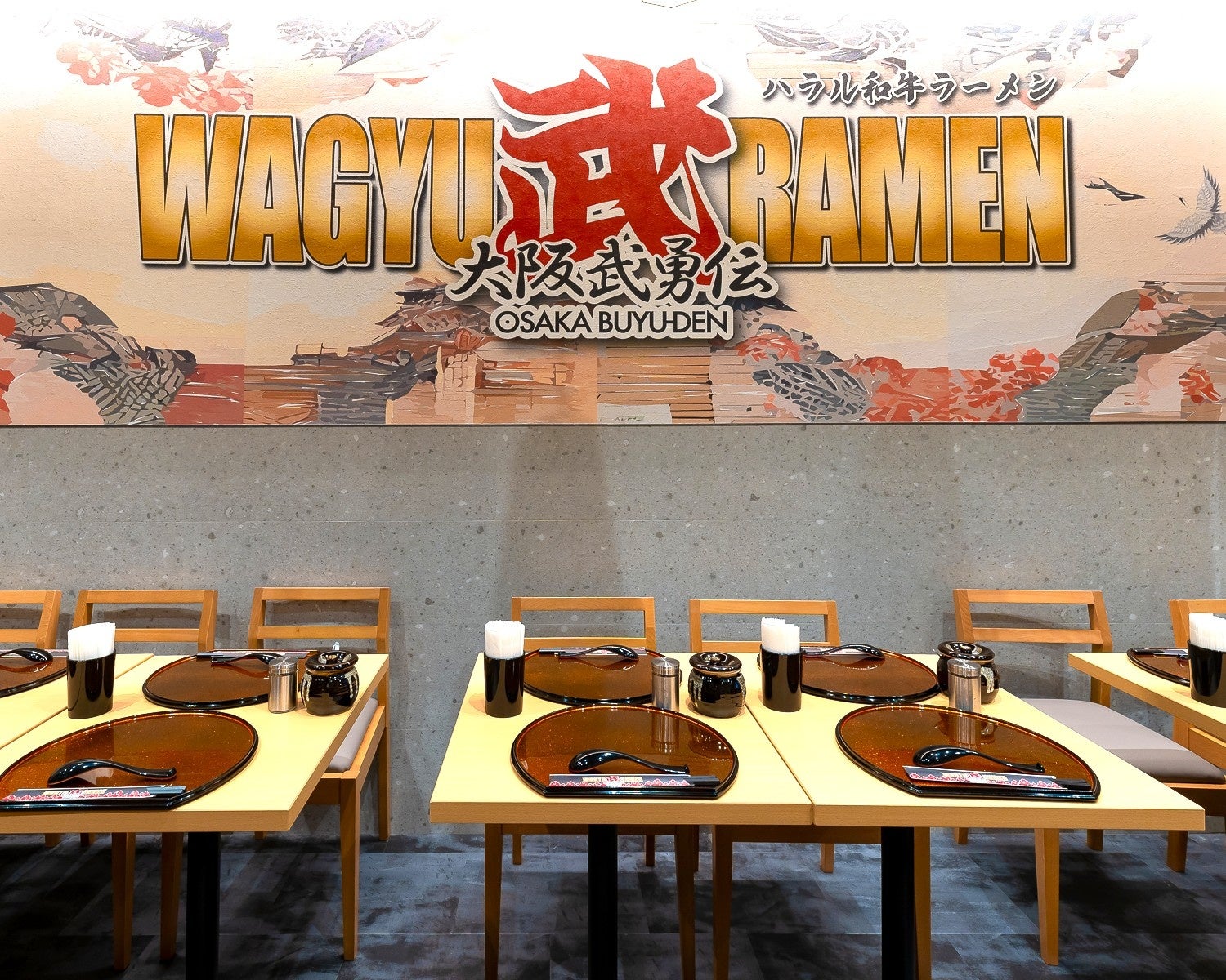 【ポートピアホテル45周年×オリジンコウベ10周年記念】9名のパティシエが手掛けるスイーツのみのコースをホテル大宴会場で堪能!一日限りのコラボレーションイベント開催