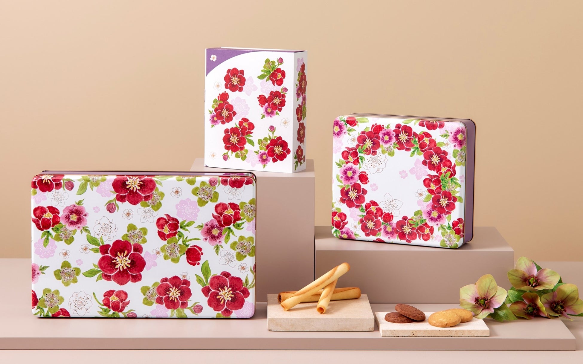 冬の贈りもの、自分へのごほうびに 艶やかなクリスマスローズが彩る「カドー ドゥ リベール」12月20日(土)発売