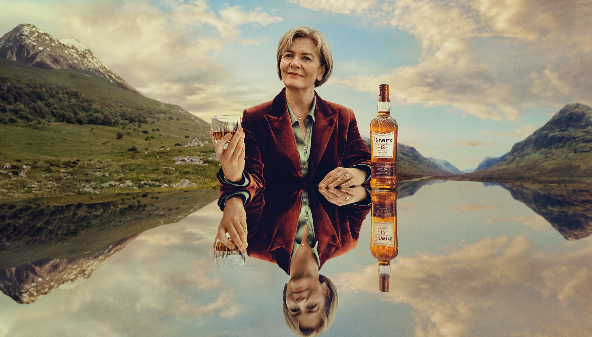 デュワーズのマスターブレンダー ステファニー・マクラウドが「World Whiskies Awards」にて、マスターブレンダーオブザイヤーを獲得