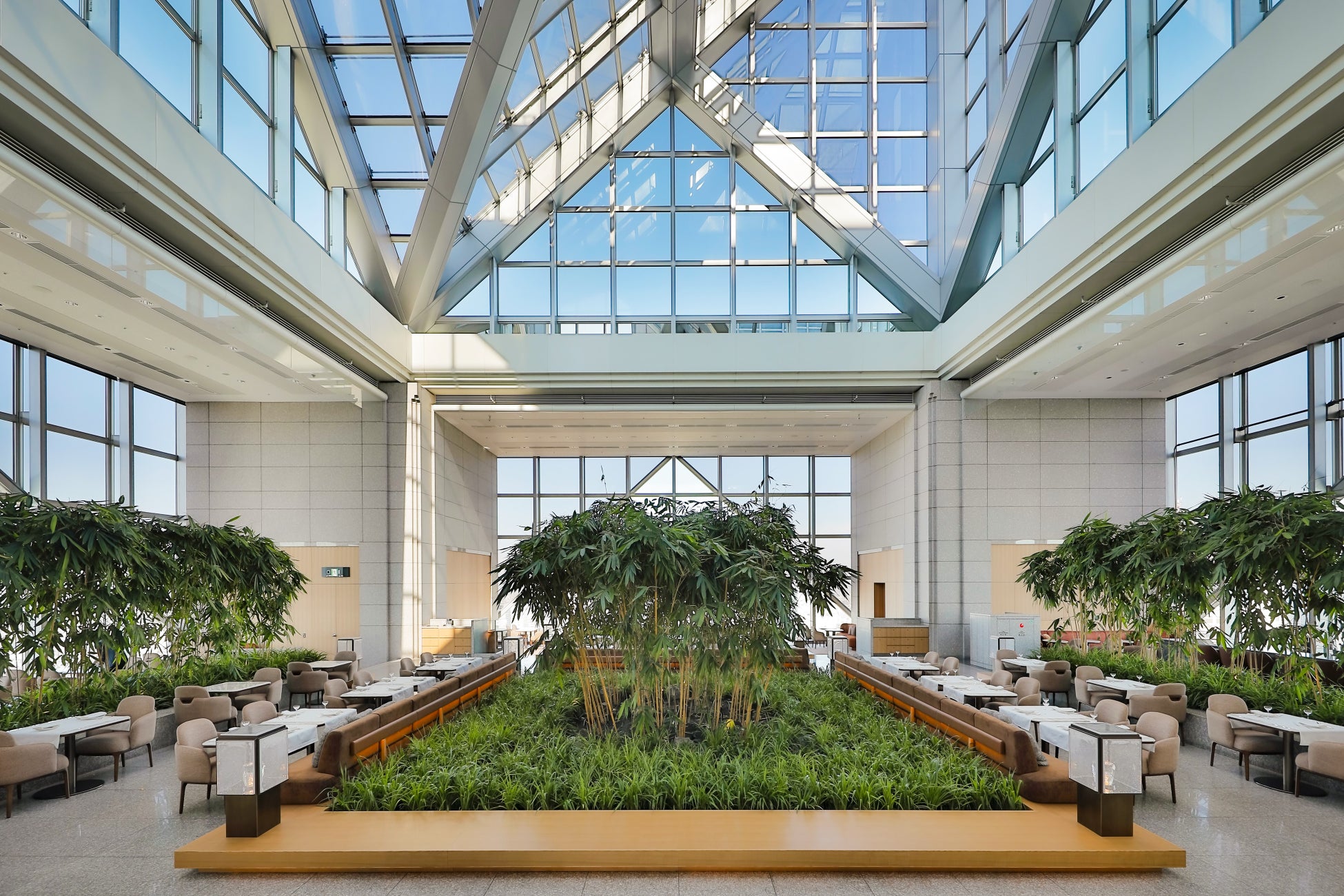 パーク ハイアット 東京、19ヵ月におよぶ改修を経て、本日リニューアルオープン