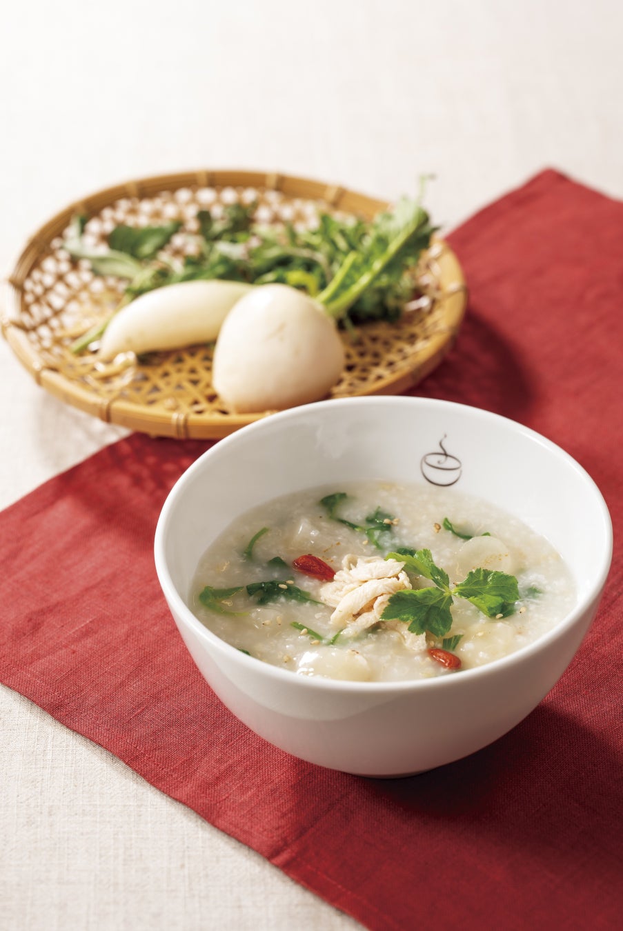 【数量限定】無病息災を願う日本の伝統食“七草がゆ”169kcalの『春の七草と蒸し鶏のおかゆ』を3日間限定で販売