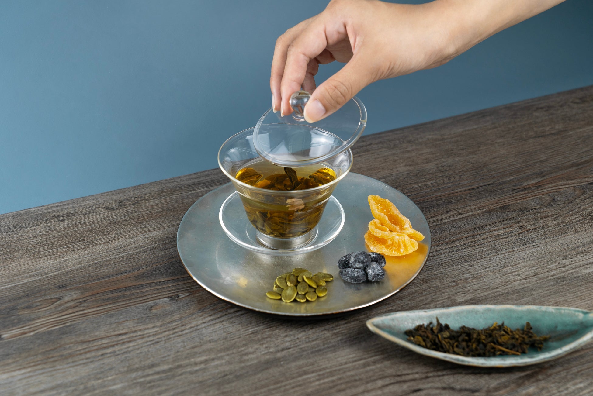 透明な蓋碗(がいわん）が映す、茶葉の“瞬間”　HARIO×LUPICIAが拓く新しい中国茶体験