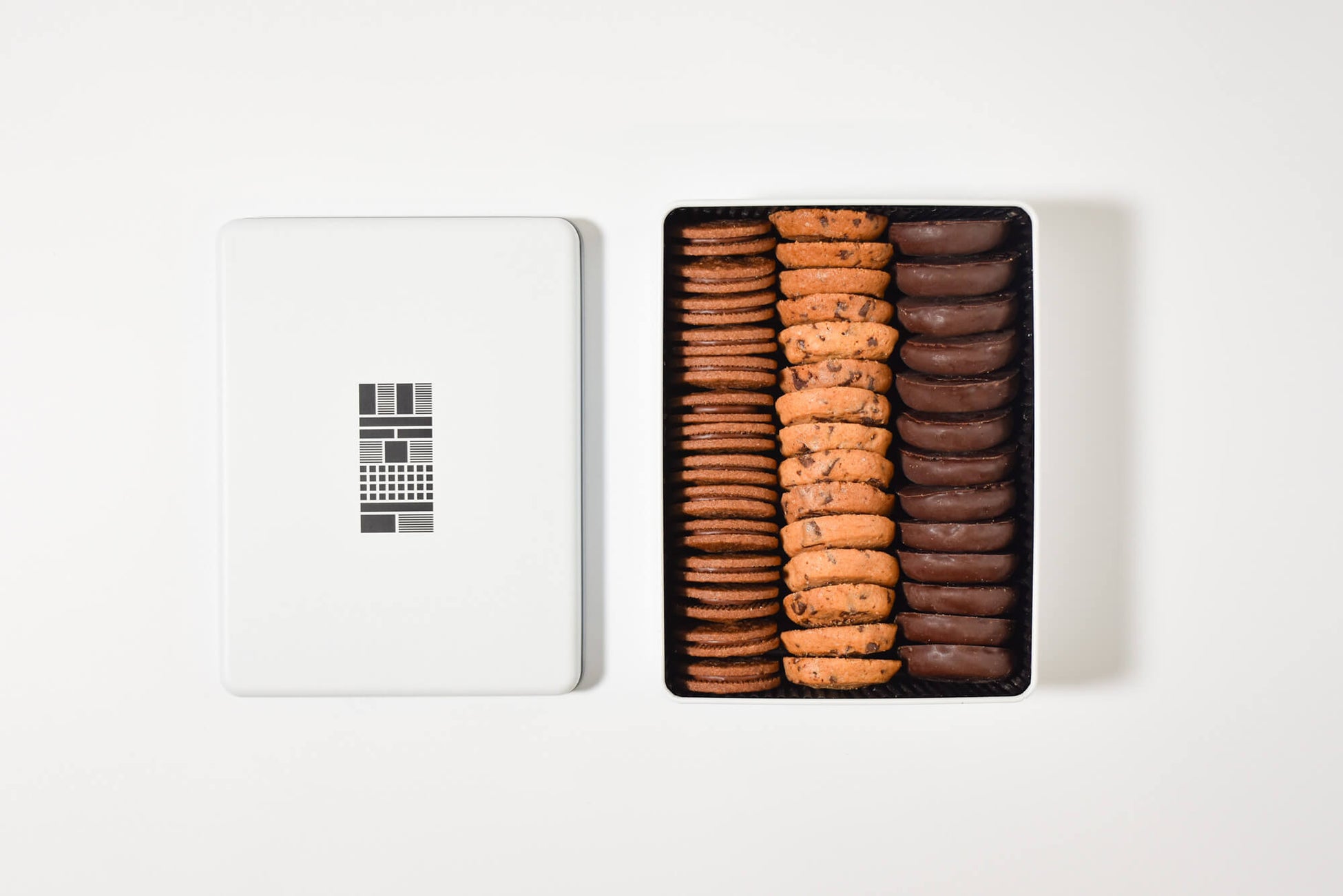 Minimal、人気のクッキー缶にバレンタイン限定Ver.が登場！チョコレート尽くしの個性異なる3種が1缶で楽しめる「チョコレートクッキー缶」2月1日発売