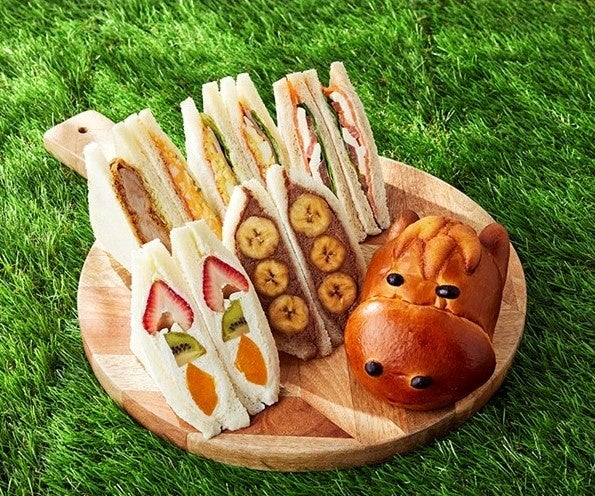 『ペリエ ジュエ』と過ごすフェスティブシーズンの華やかなひとときフレンチレストラン「リュストル」にて、「ペリエ ジュエ ベル エポック 2016」バイ・ザ・グラス プランを期間限定で提供