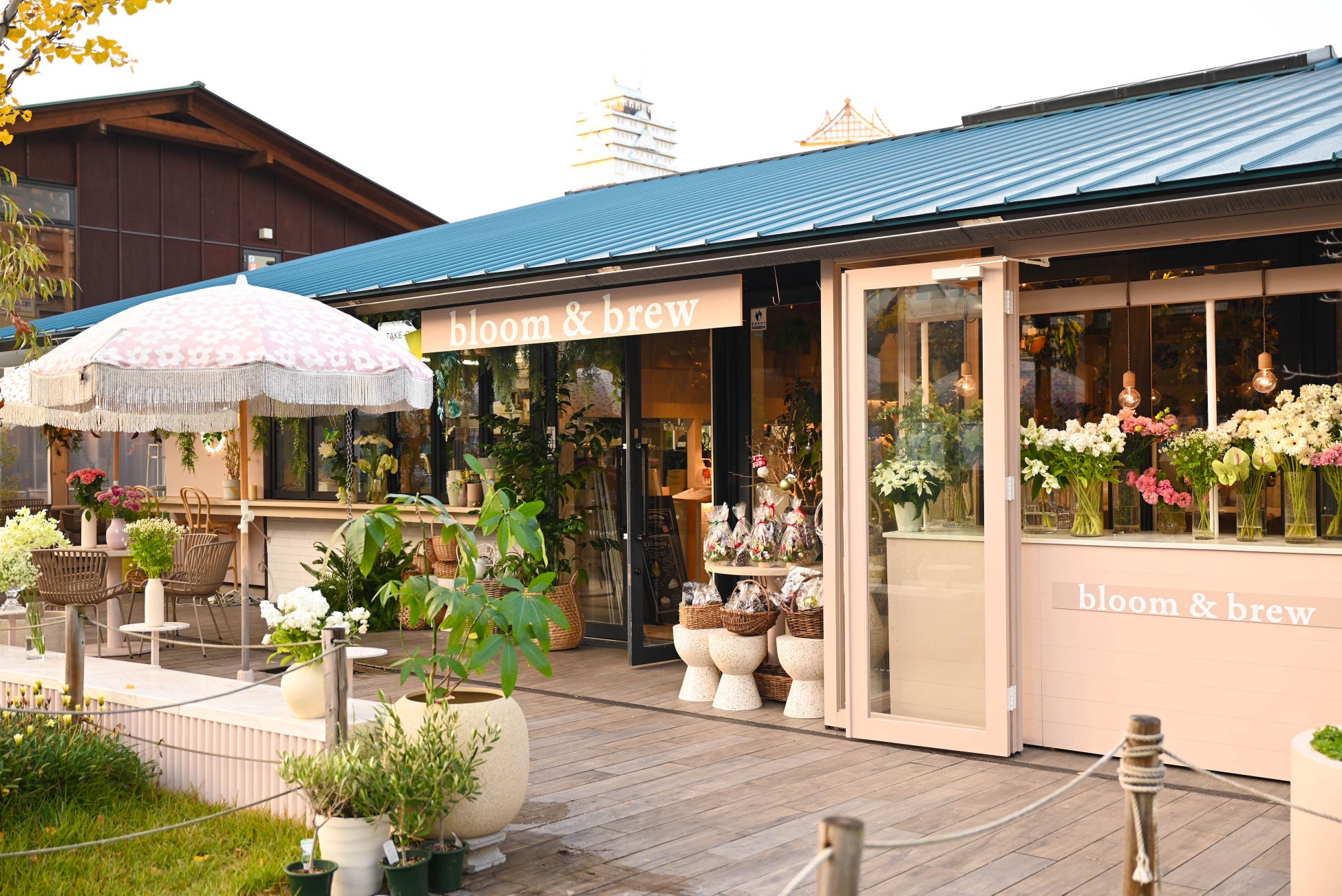 天王寺のSPOONBILLが“1日の始まりから終わりを華やかに彩る”をコンセプトに10周年を記念しボタニカルガーデンカフェ＆ビストロとして刷新「bloom&brew」12月リニューアルオープン