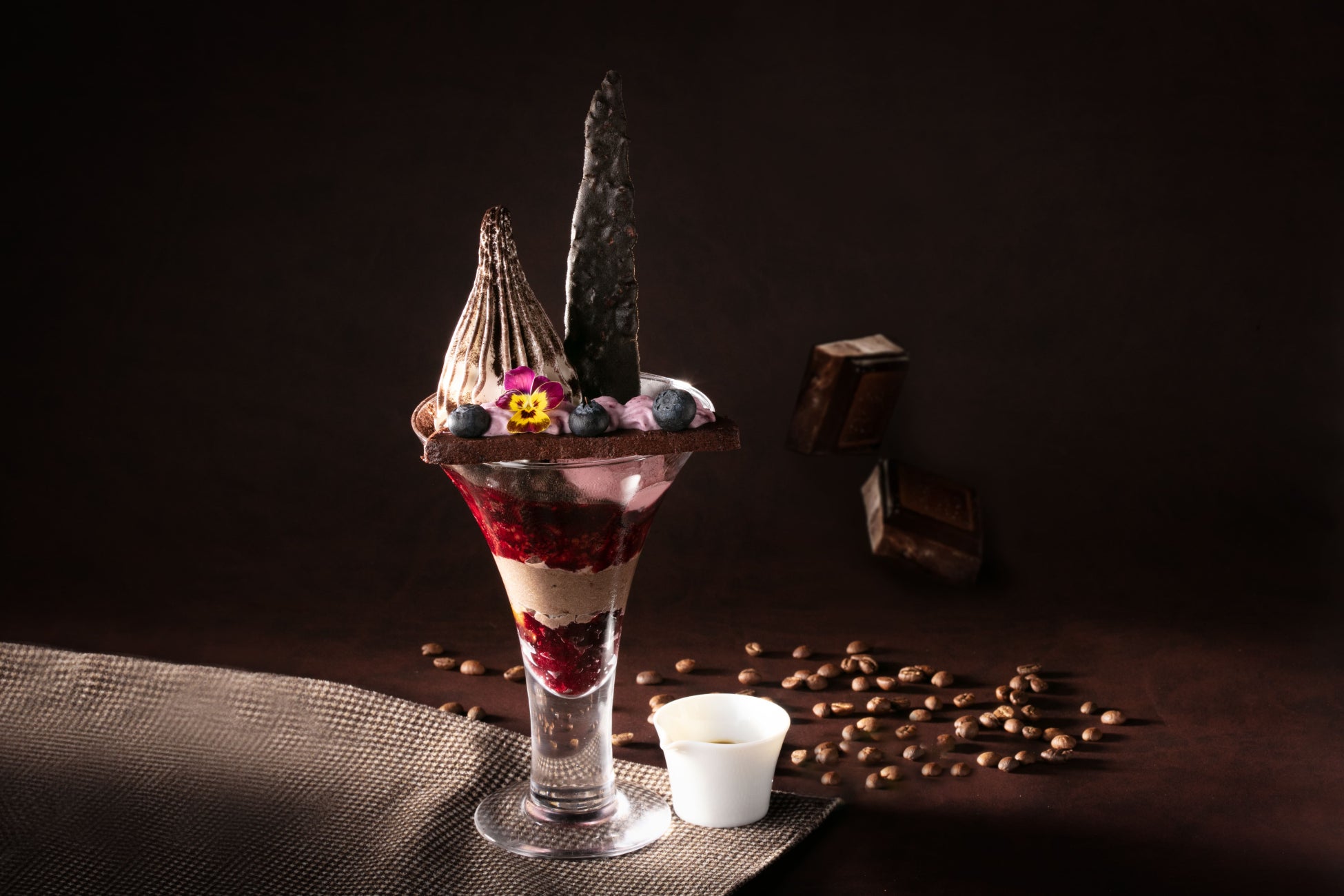 6日間の贅沢。おひとりさま10万円ビュッフェで絶景＆美食を堪能！