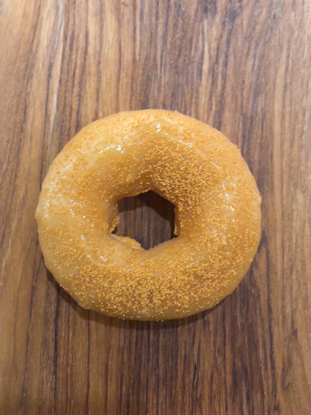 HOCUS POCUS、新年を彩るドーナツ3種を1月5日より発売