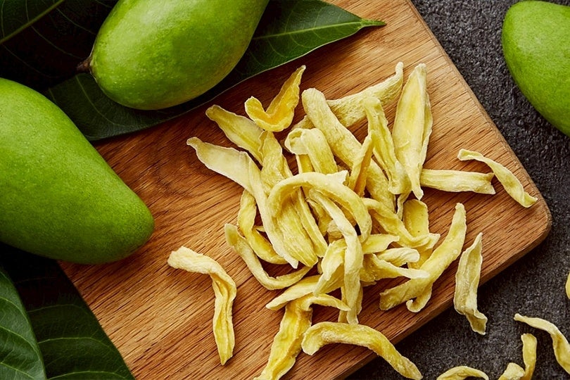 台南のフルーツの味を詰め込んだドライフルーツとヌガークラッカー、文旦ケーキが日本新発売