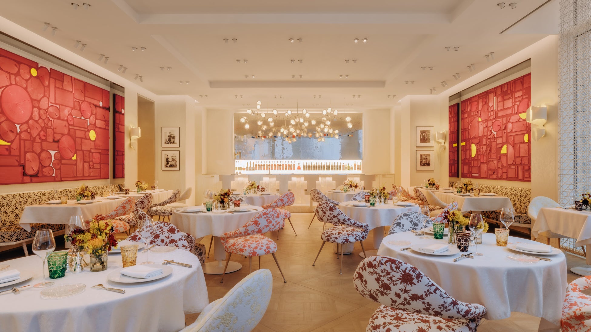 【DIOR】アンヌ＝ソフィー・ピックによる「ムッシュ ディオール」：北京でのオート キュイジーヌ