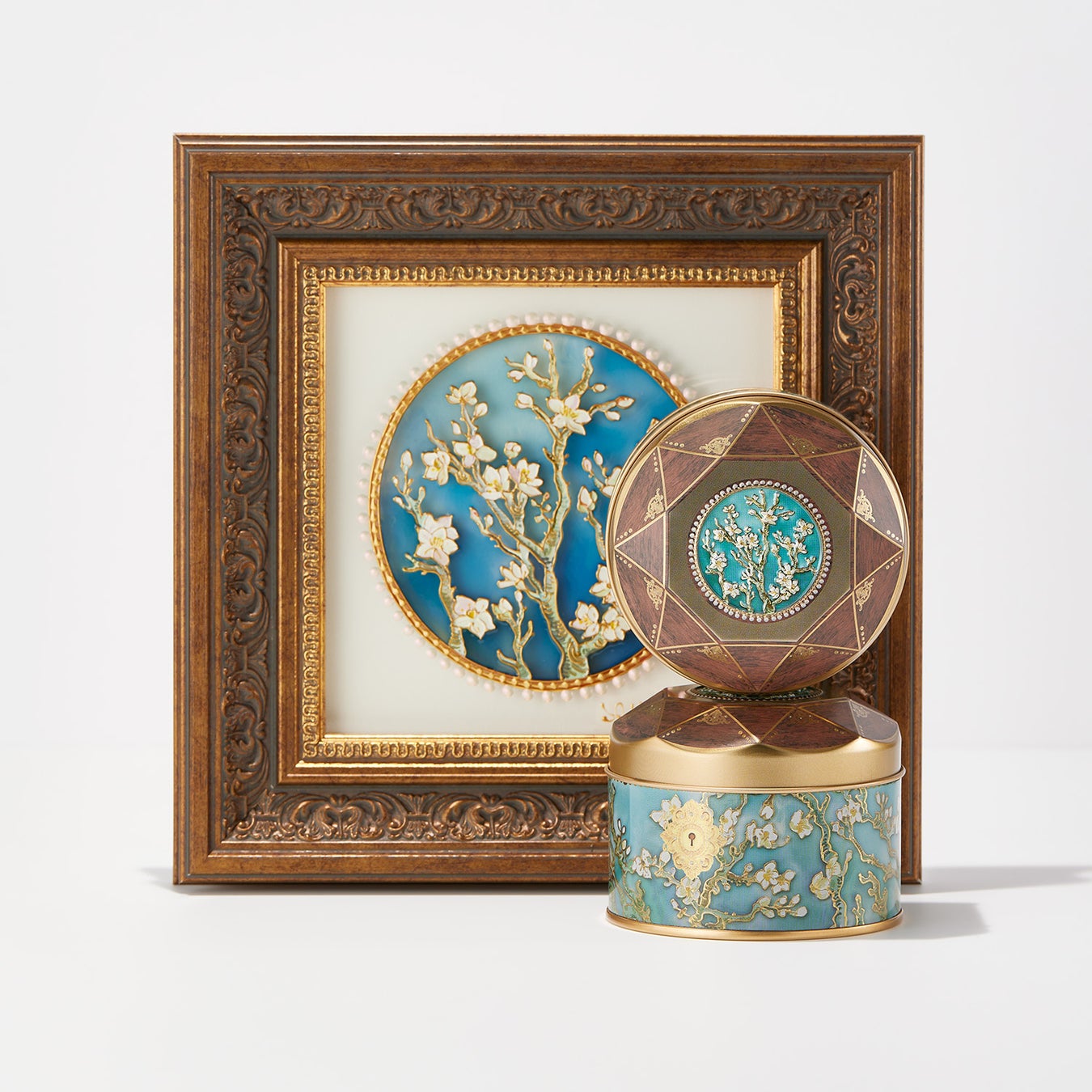 愛知県美術館『ゴッホ展　家族がつないだ画家の夢』会場限定『アーモンド缶』新発売。名画『花咲くアーモンドの木の枝』をテーマにした宝石箱のようなお菓子缶