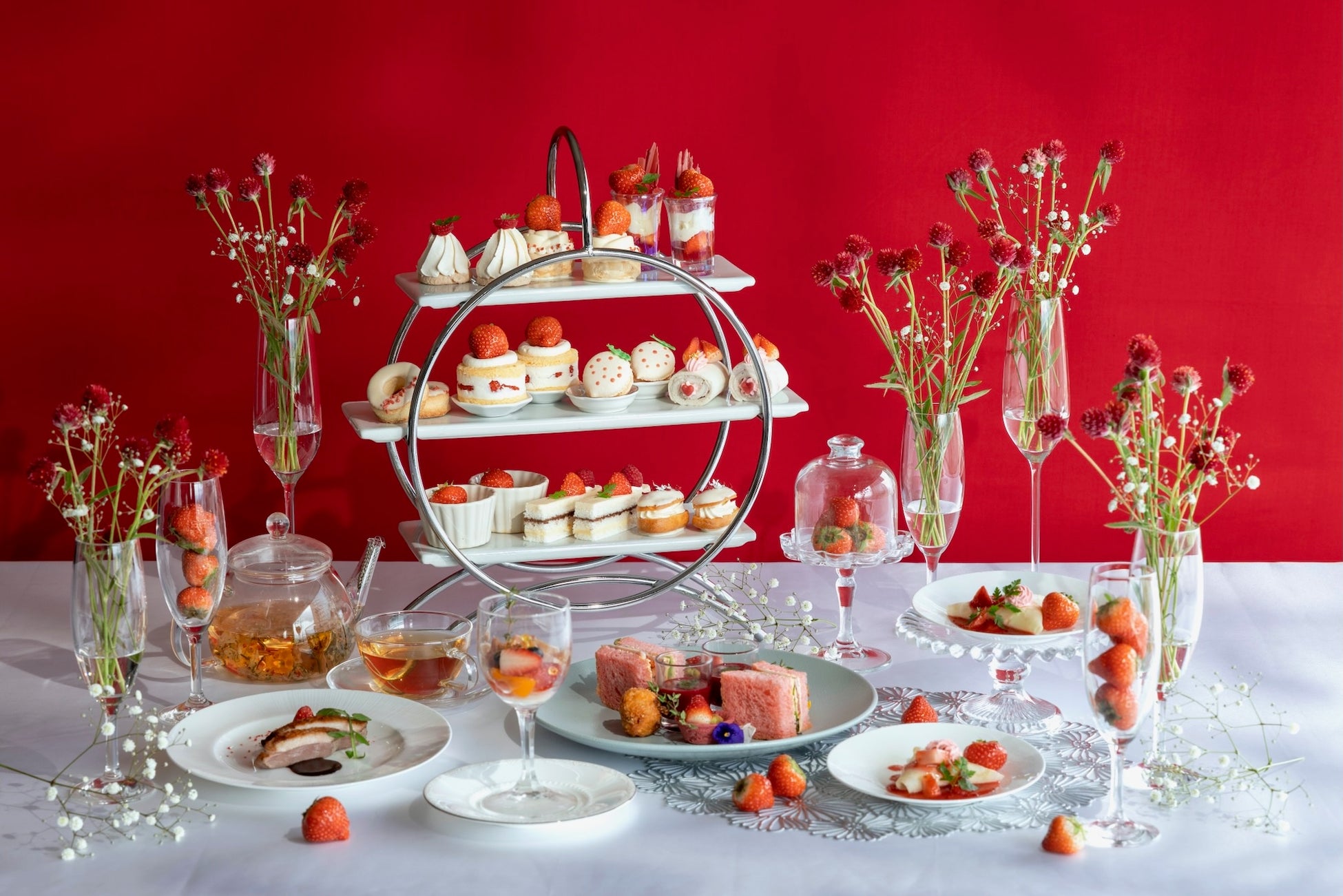 【2026年最初のアフヌン】あまおう苺アフタヌーンティーセット ～雪どけストロベリー～