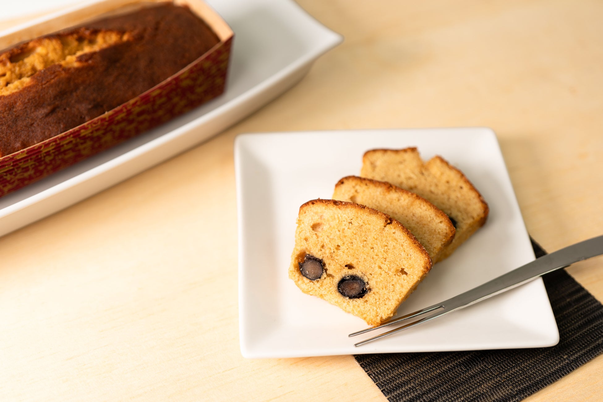 【新年のご挨拶に、上質な和の贈り物を】「きなこと黒豆のパウンドケーキ」を年末年始限定で販売