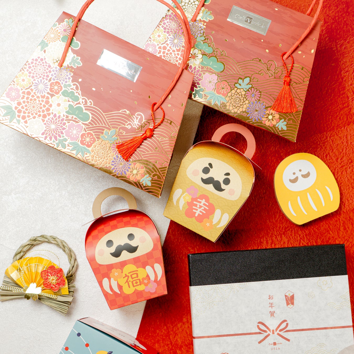 「トシ・ヨロイヅカ」お正月ギフト販売開始～人気焼菓子と限定販売の柚子マドレーヌを、晴れやかな正月限定ボックスで～