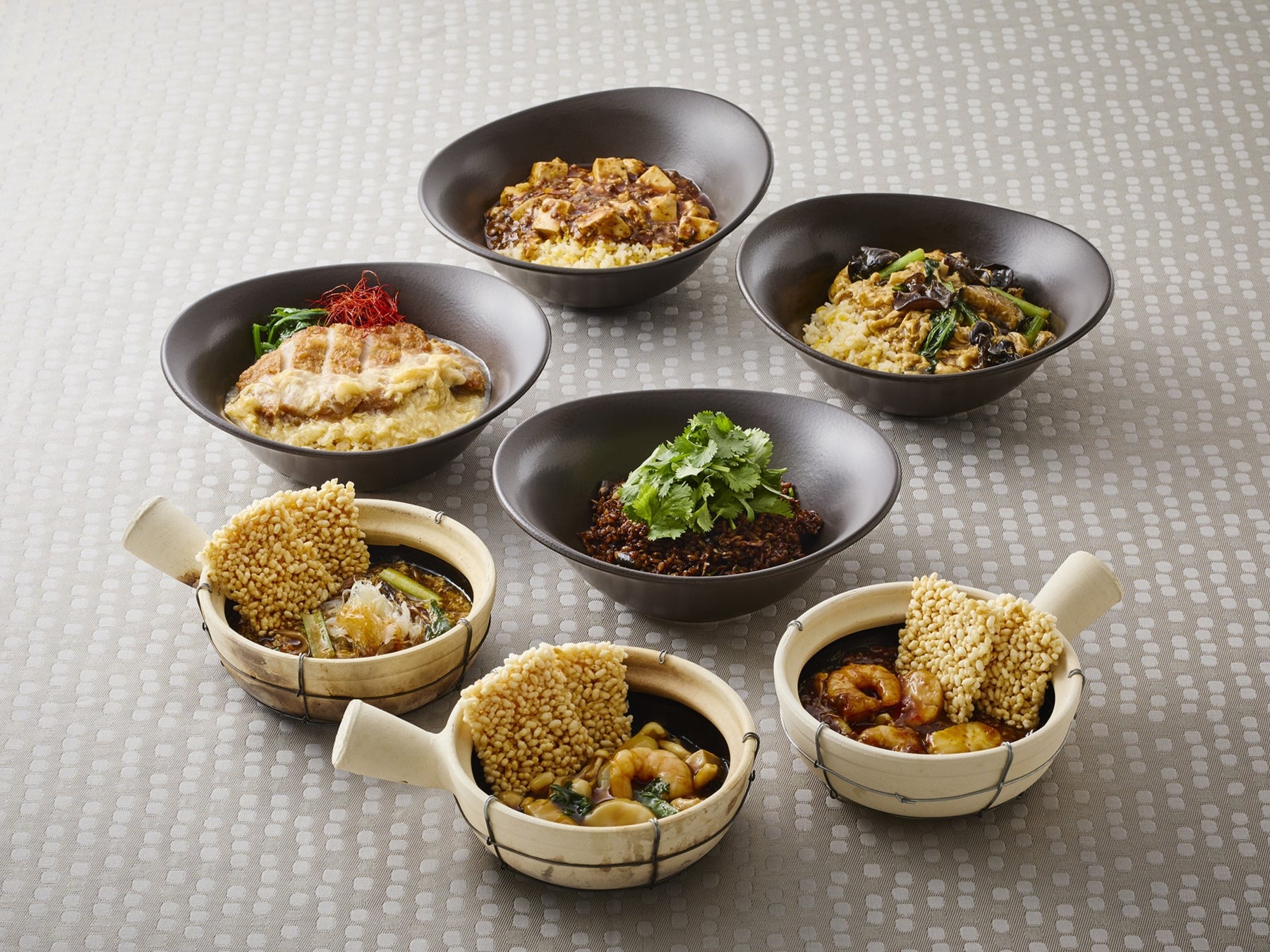 【ロイヤルパークホテル】寒い季節に心も温まる「熱々おこげと土鍋炒飯フェア」、「冬の食べ放題ディナー」を発売