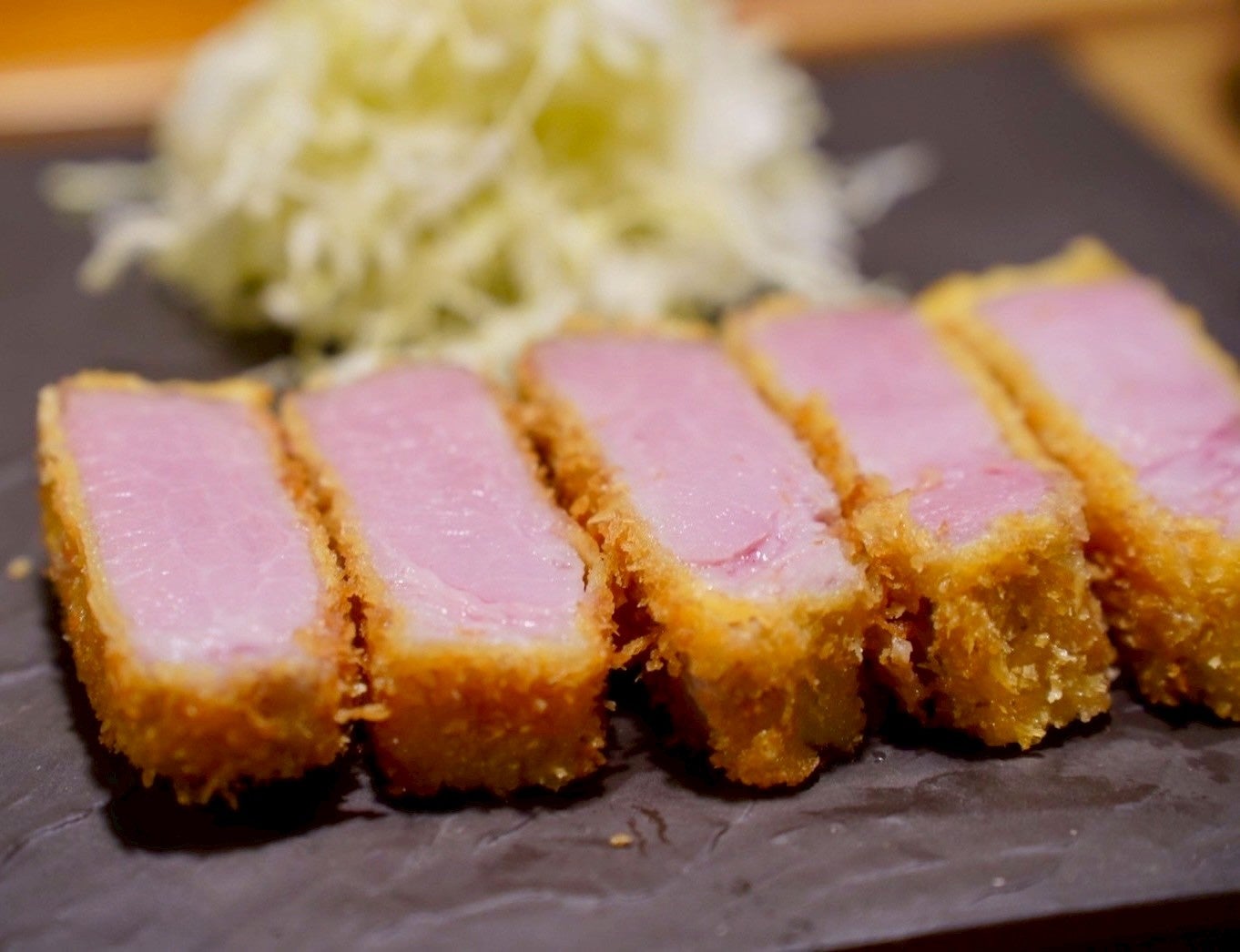 京都初※ 河原町にロゼとんかつが主役の食堂酒場が誕生！