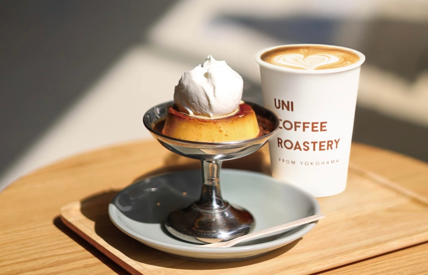 【UNI COFFEE ROASTERY】不動の人気No.1「かためのプリン」に待望のドリンクセットが登場！12月26日(金)より全店で提供開始