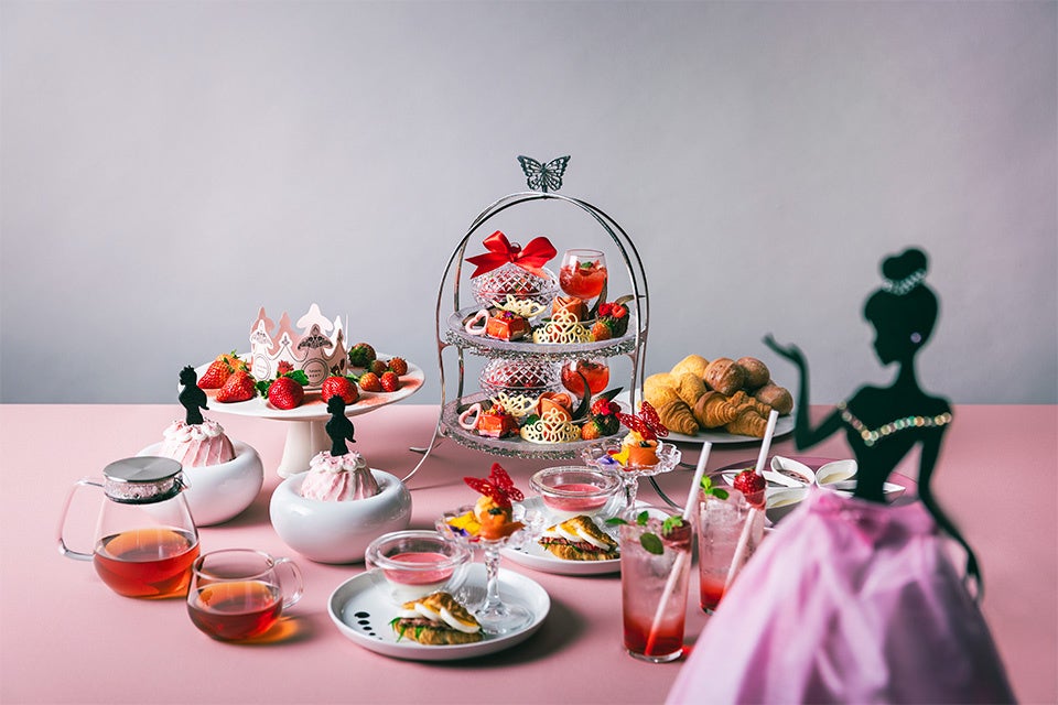 2名のいちごソムリエが贈る、5種苺の食べ比べ付き冬限定アフタヌーンティー「STREAM Afternoon Tea ～Strawberry Romance～（ストロベリー・ロマンス）」