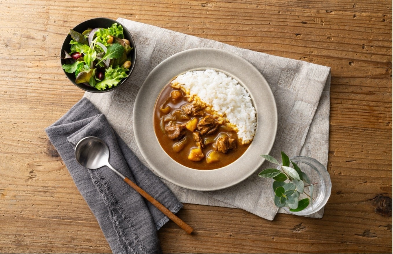 natulif（ナチュリフ）から発売中の「北海道たまねぎの甘さ広がる コクとスパイスのGLUTEN-FREE CURRY」に、お得なまとめ買いセットが登場