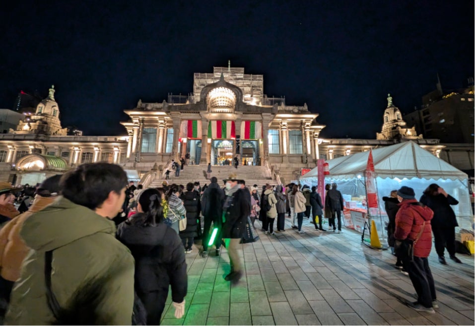 ホットミルクと除夜の鐘！ ～築地本願寺で、農協牛乳を使用したホットミルクをお振舞い～