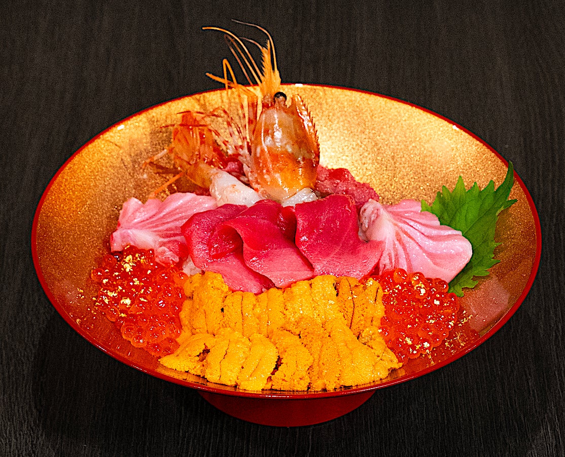 格差広がる！？ 約 2 万円の超⾼級な海鮮丼にも余裕で「No Problem」