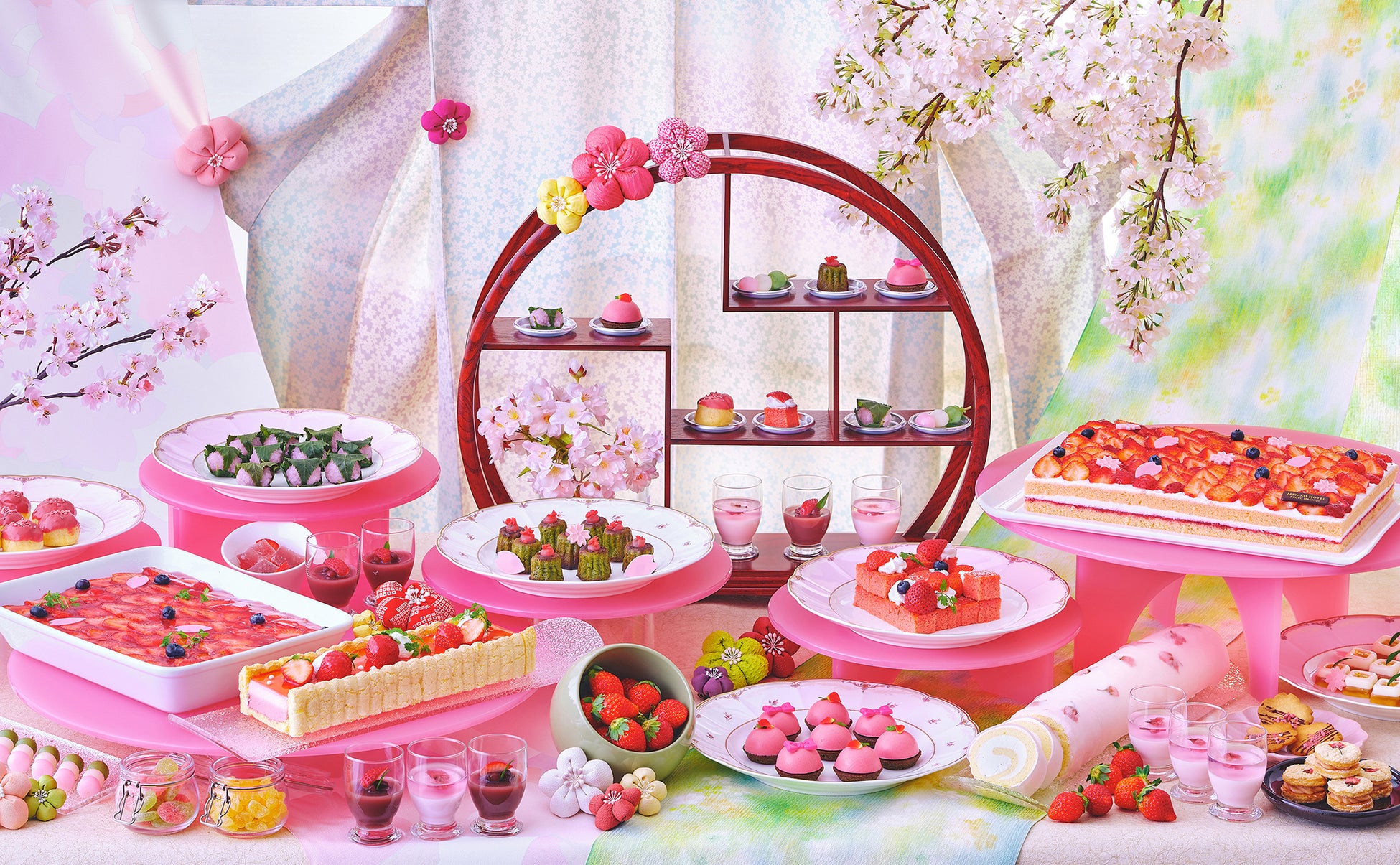 【都ホテル 京都八条】春香るスイーツブッフェ「いちごとさくら」が織りなす甘く華やかなひとときを。
