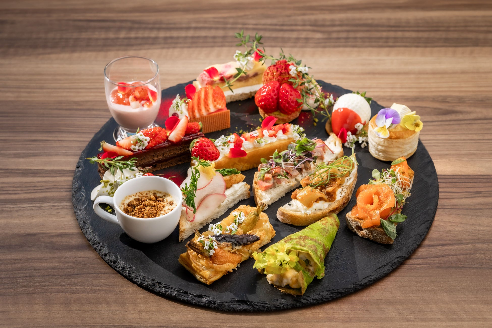 佐賀のブランドいちご「いちごさん」が表参道人気店とスイーツコラボ「いちごさんどう2026」 2026年1月15日（木曜日）「いちごの日」スタート！