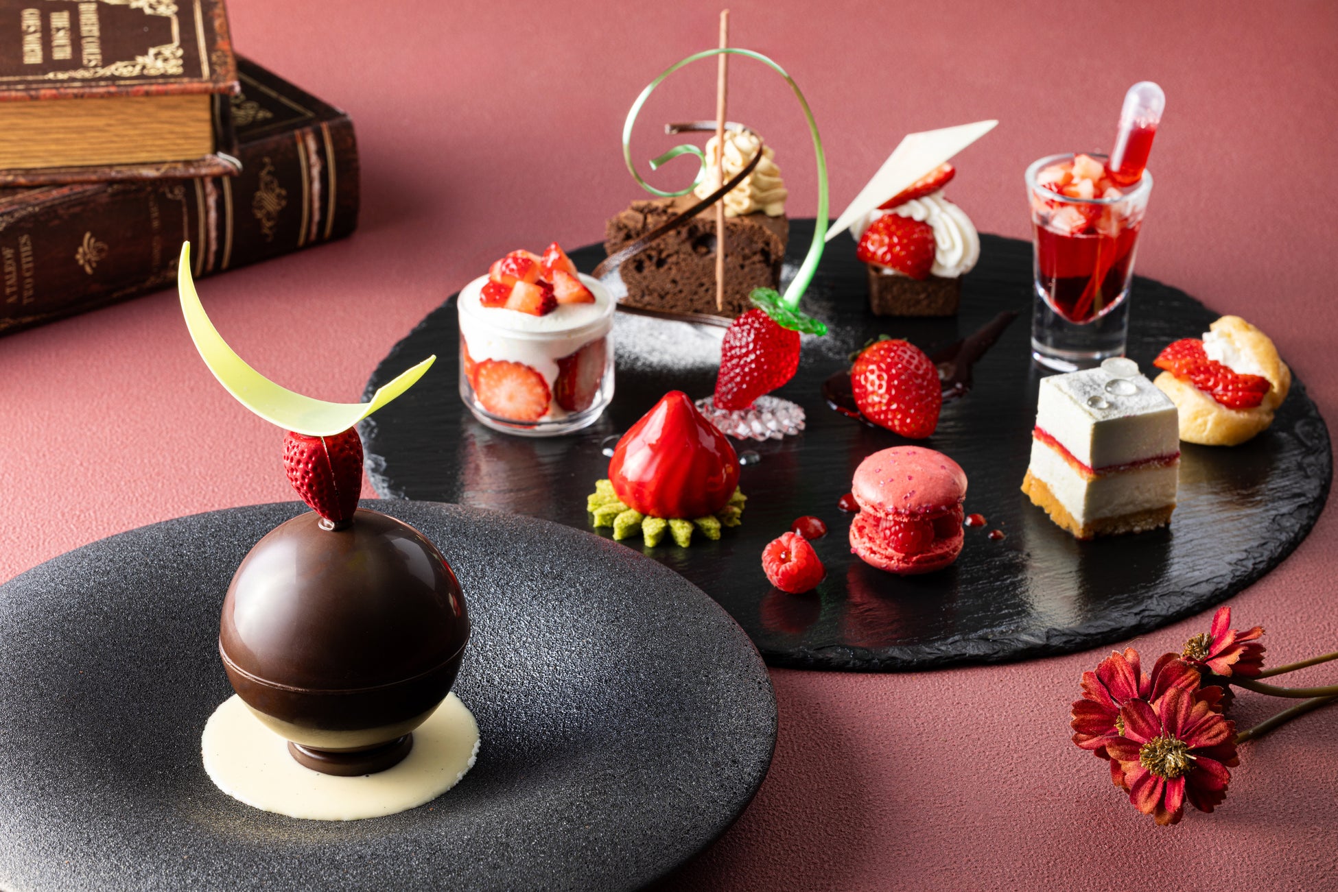 【リーガロイヤルホテル小倉】期間ごとに変わるいちごスイーツ食べ放題の人気ランチビュッフェ「STRAWBERRY SPECIAL～いちごで彩るわたしのご褒美時間～」