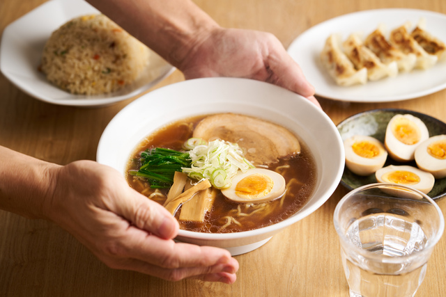 「ラーメン店」の倒産、2025年は59件　4年ぶりに減少　倒産増の「飲食店」で勝ち残るラーメン店、「職人技」→「効率経営」で生き残る戦略目立つ
