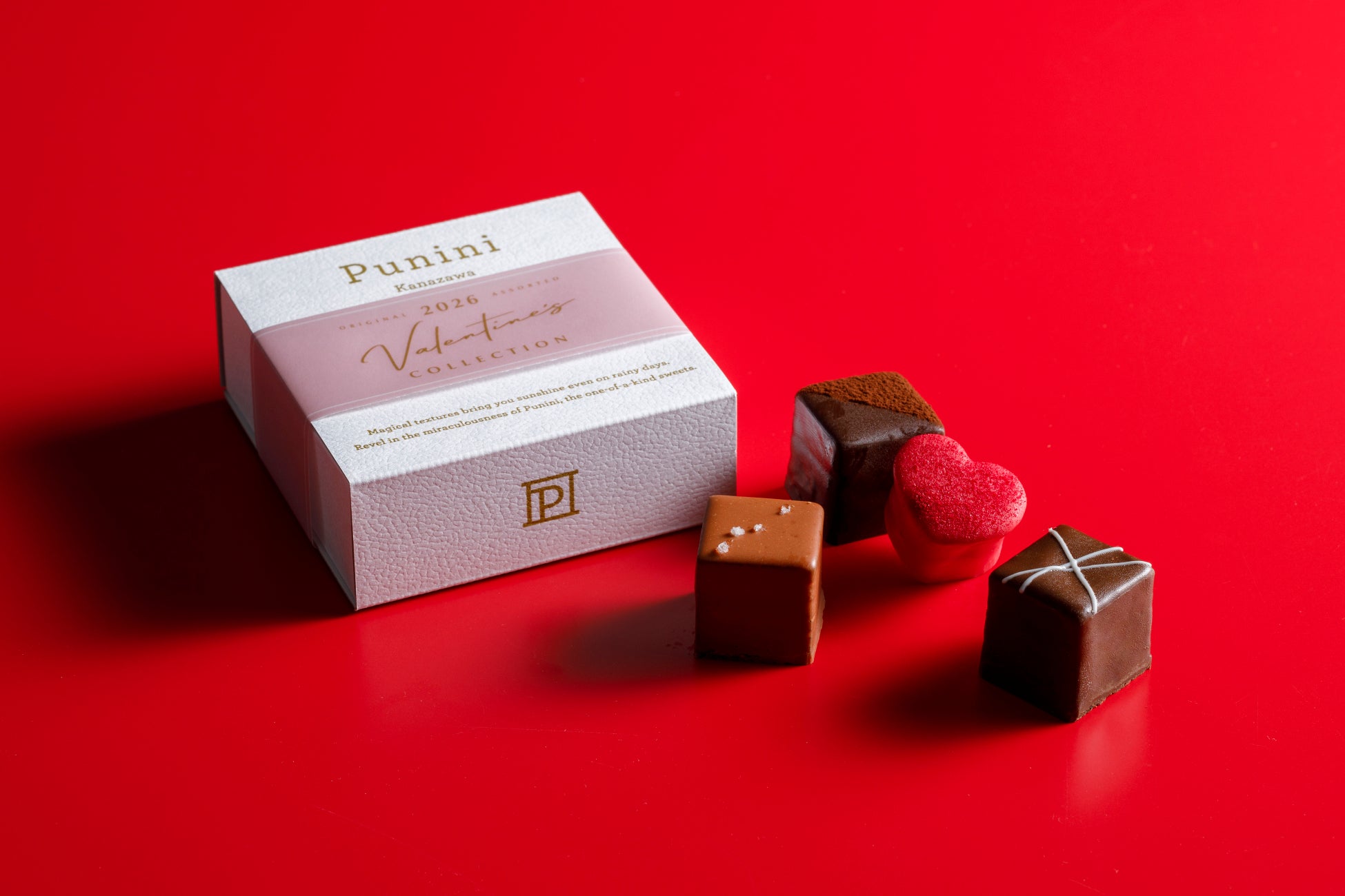 ミシュラン星獲得の看板メニューが、“黒×白”で進化！「添好運（ティム・ホー・ワン）」期間限定スペシャルメニュー「黒トリュフチキンバオ」を世界展開