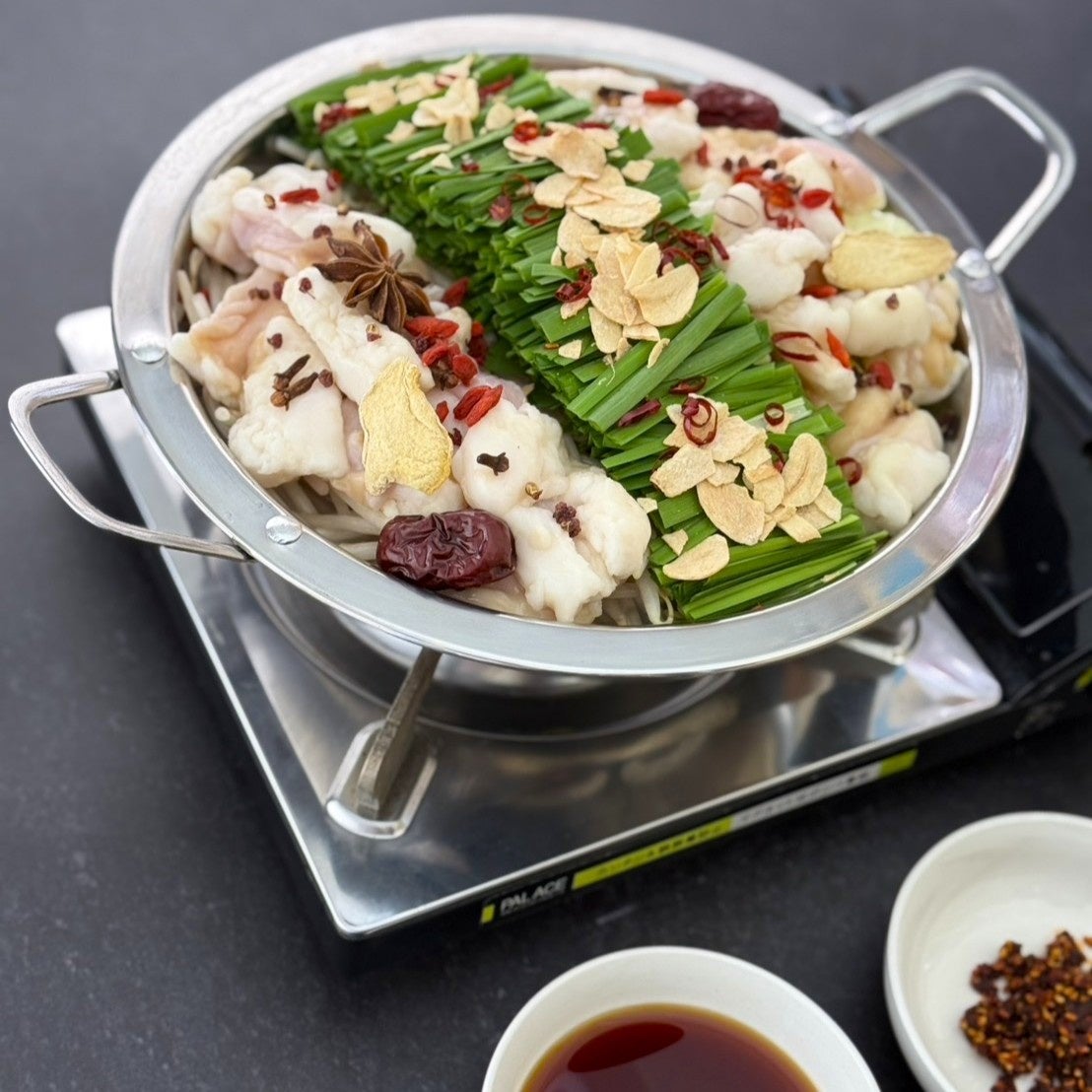 【販売期間延長】焼肉店『牛恋』が手がける、体が温まると好評の通販限定『薬膳和牛もつ恋セット』、反響を受け２月末まで販売継続。