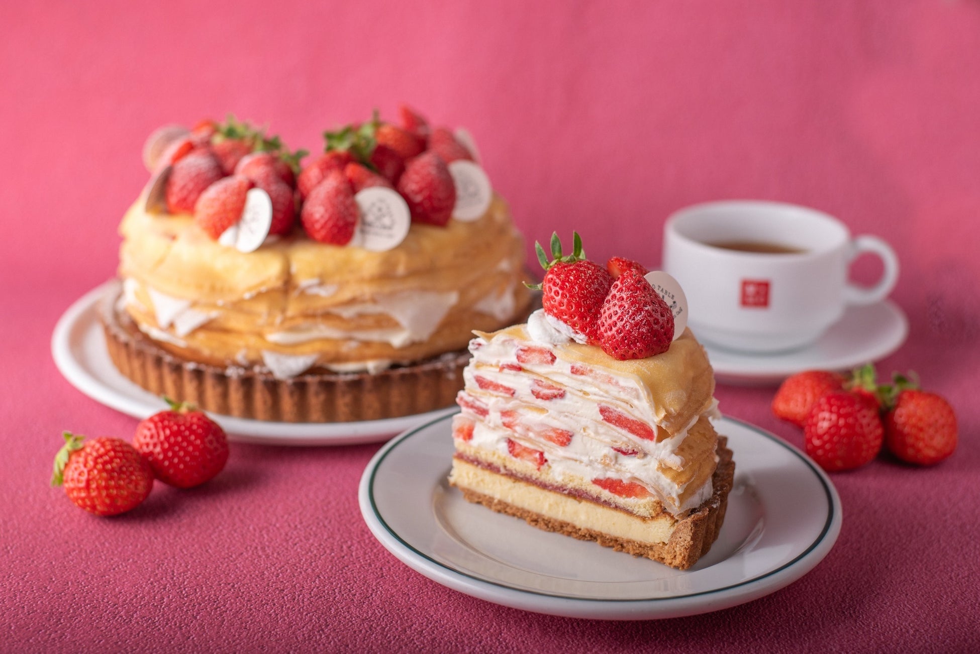 驚異の“32層”！マザームーンカフェから、もちもち食感が進化した「苺×ミルクレープ×チーズケーキ」の贅沢タルトが新登場