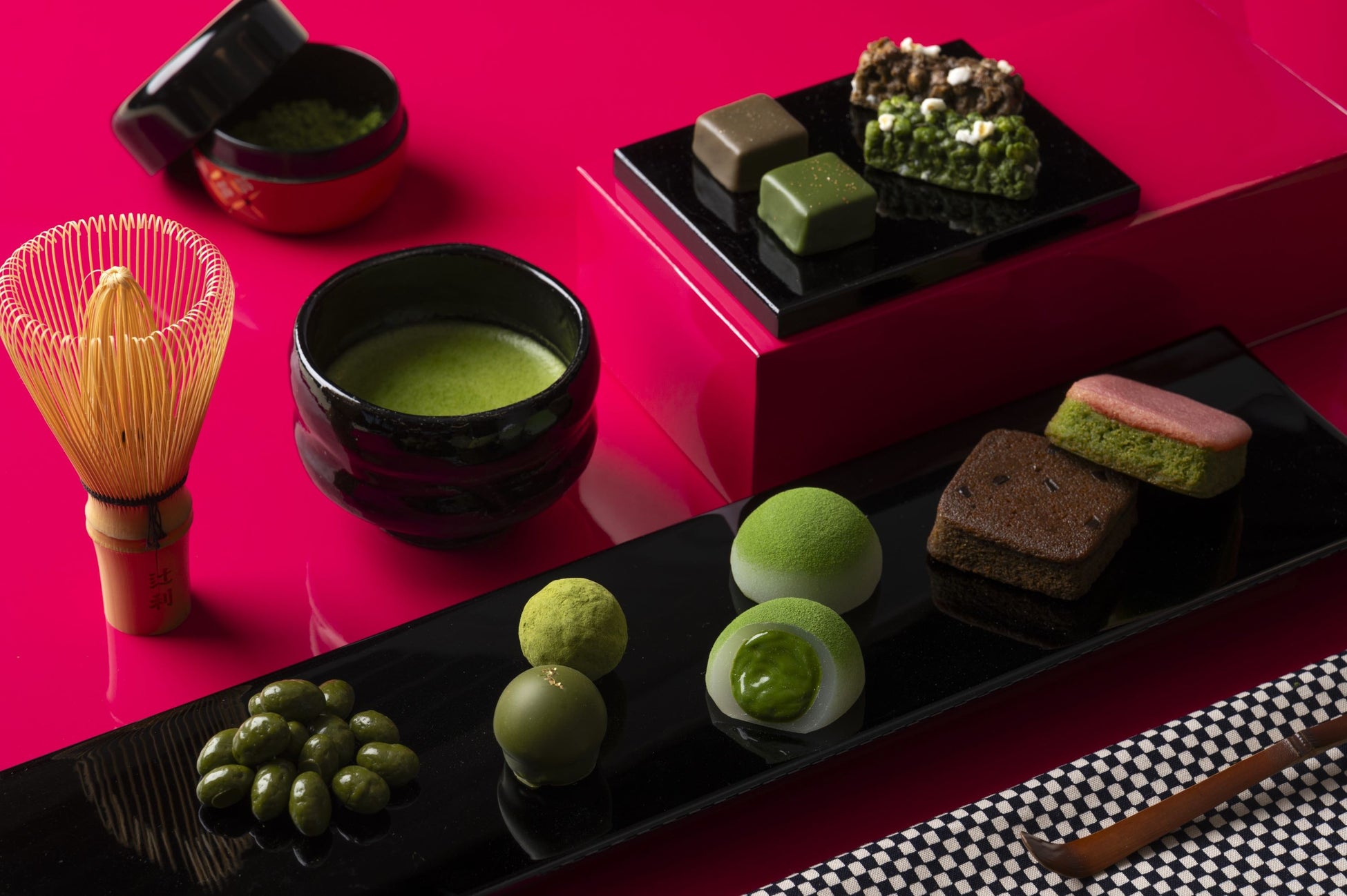 東京ベイ舞浜ホテル ファーストリゾートが【黒毛和牛が食べ放題】A5ランク黒毛和牛&ストロベリースイーツディナービュッフェを開催(2026年3月20日~4月26日の金・土・日曜日)