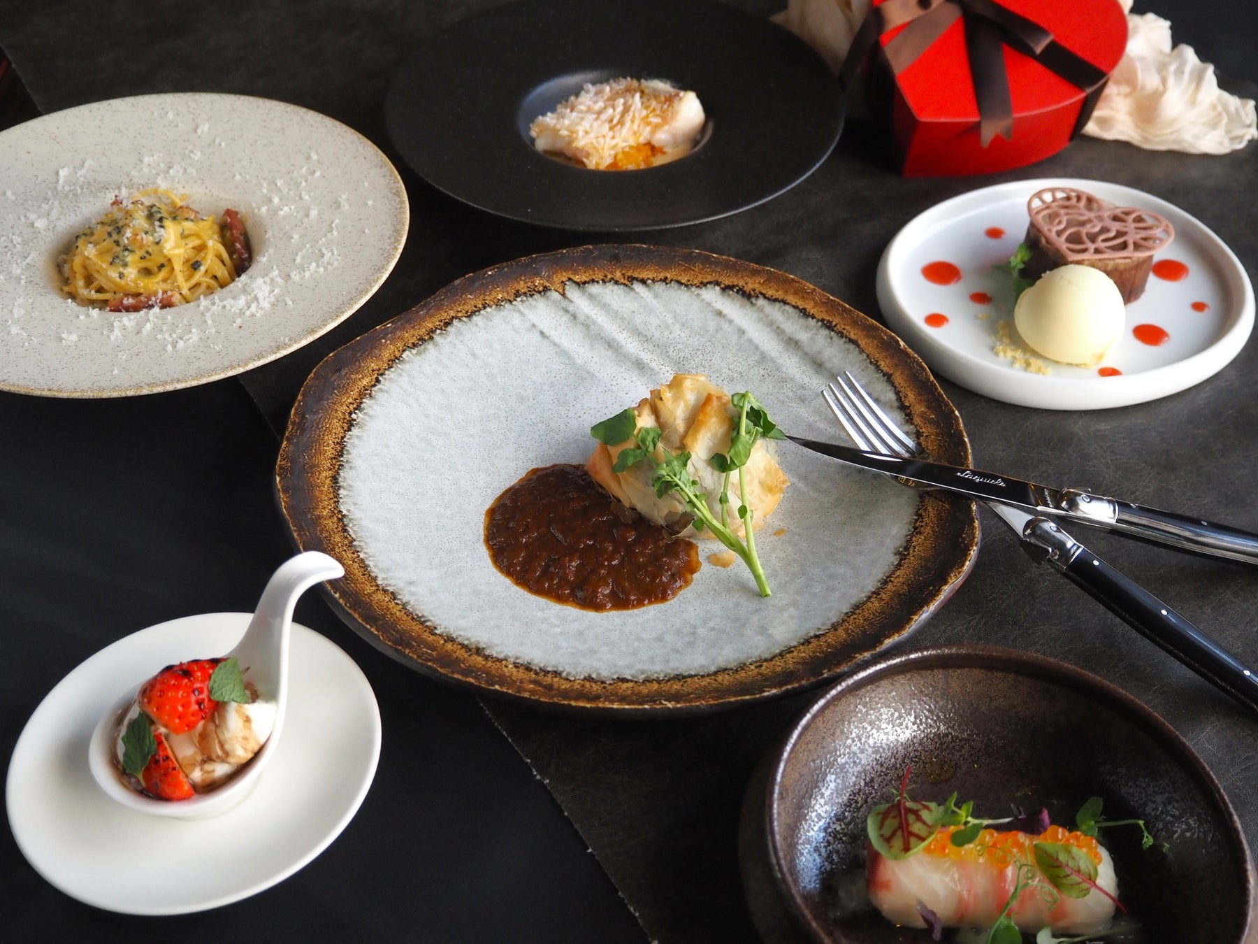 【メルキュール京都ステーション】大人のためのバレンタイン ー食感と香りを楽しむ期間限定ディナーコースと、ディナー付宿泊プランが登場