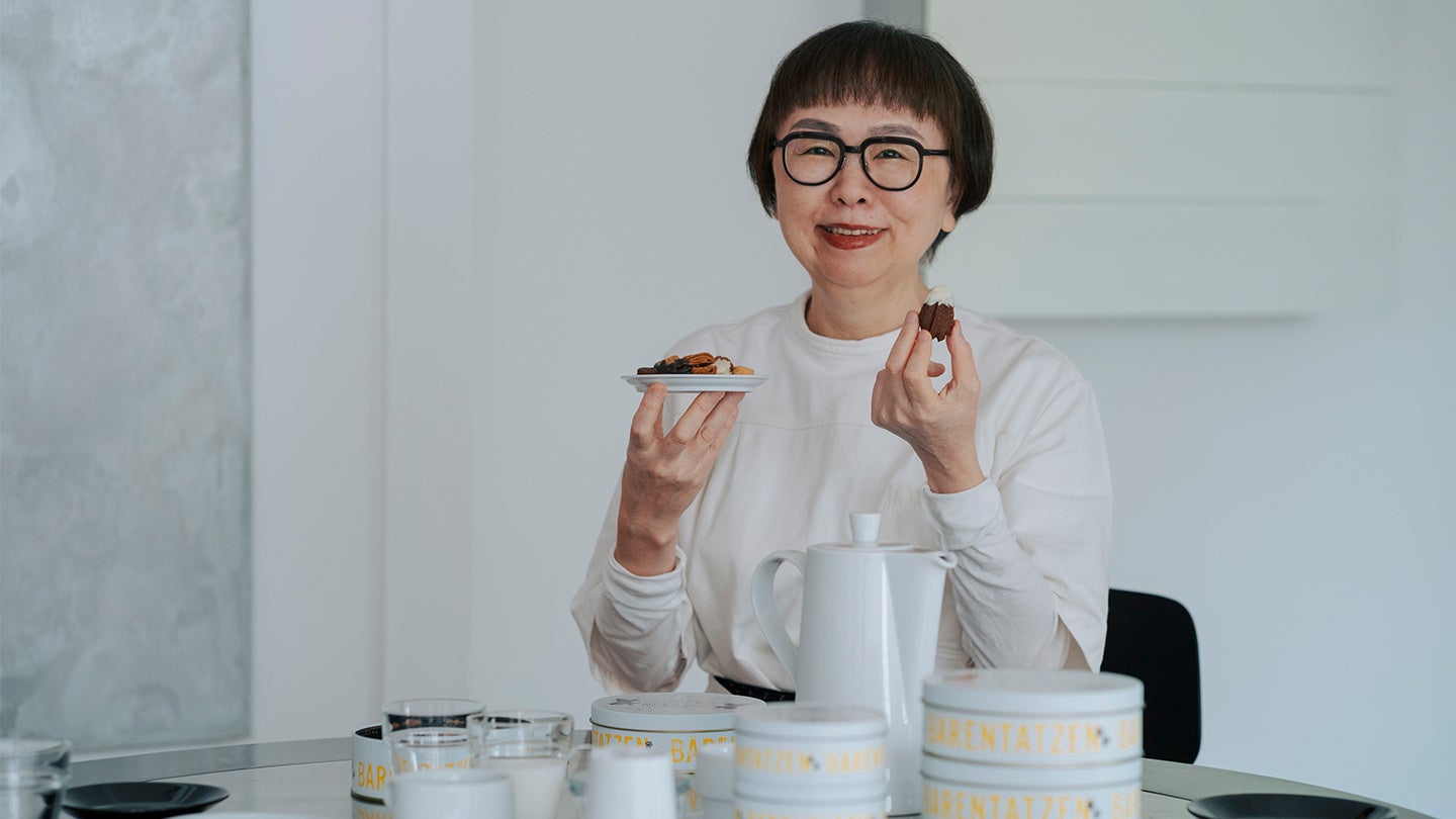 【DEAN & DELUCA】菓子研究家・福田里香さんと手がけたドイツの焼菓子「ベーレンタッツェン」1月16日（金）発売。表面はサクッと、中はほろほろとほどける軽やかな食感。